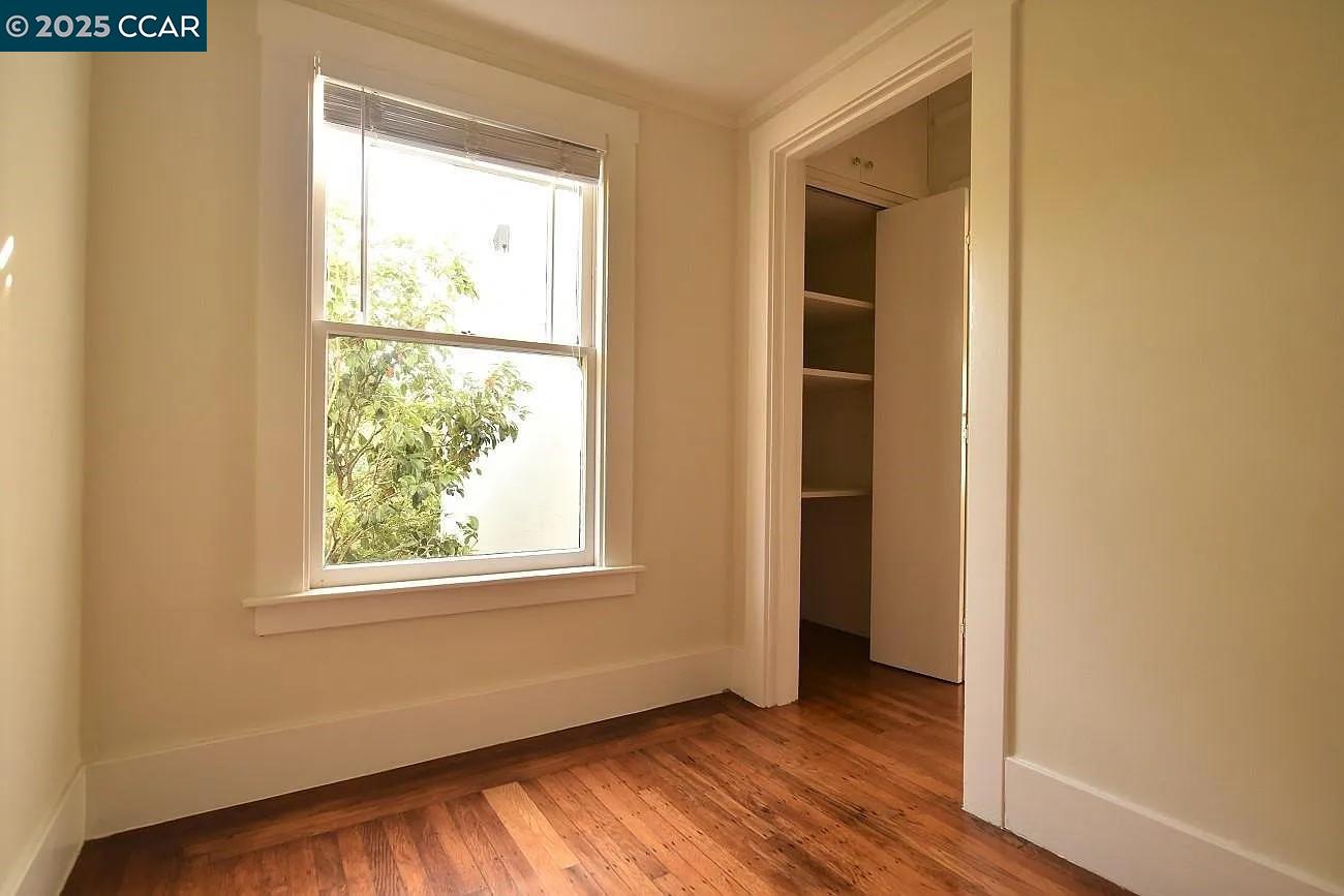 Detail Gallery Image 7 of 8 For 3040 Telegraph Ave #4,  Berkeley,  CA 94705 - 1 Beds | 1 Baths