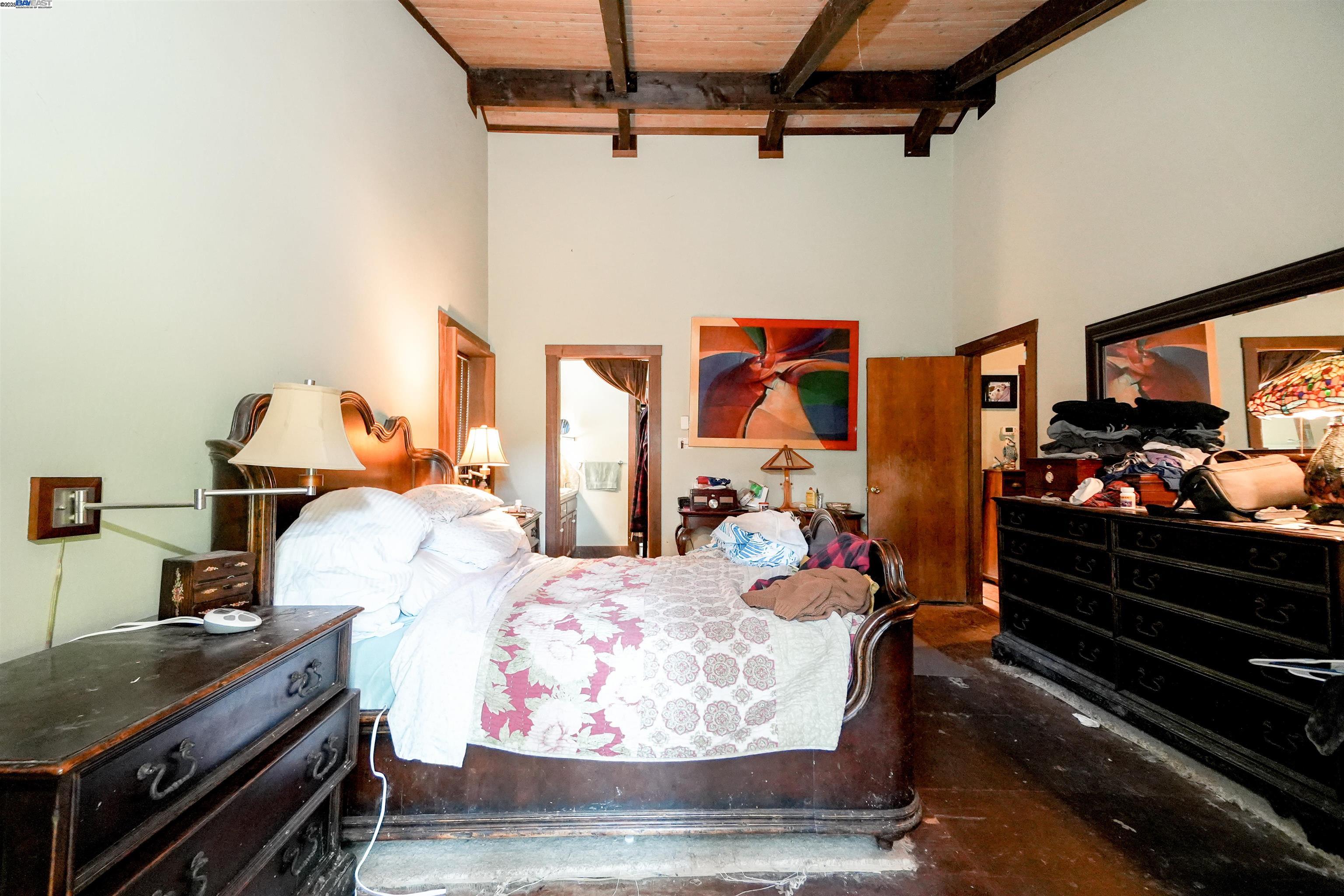 Detail Gallery Image 22 of 58 For 21 Red Rock Way, San Rafael,  CA 94903-3840 - 3 Beds | 2/1 Baths