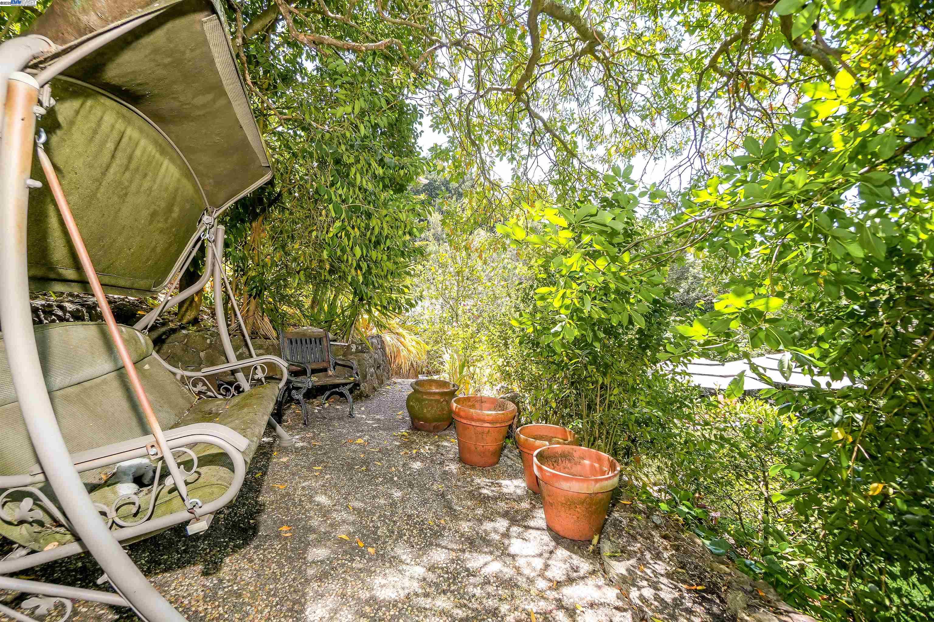 Detail Gallery Image 53 of 58 For 21 Red Rock Way, San Rafael,  CA 94903-3840 - 3 Beds | 2/1 Baths
