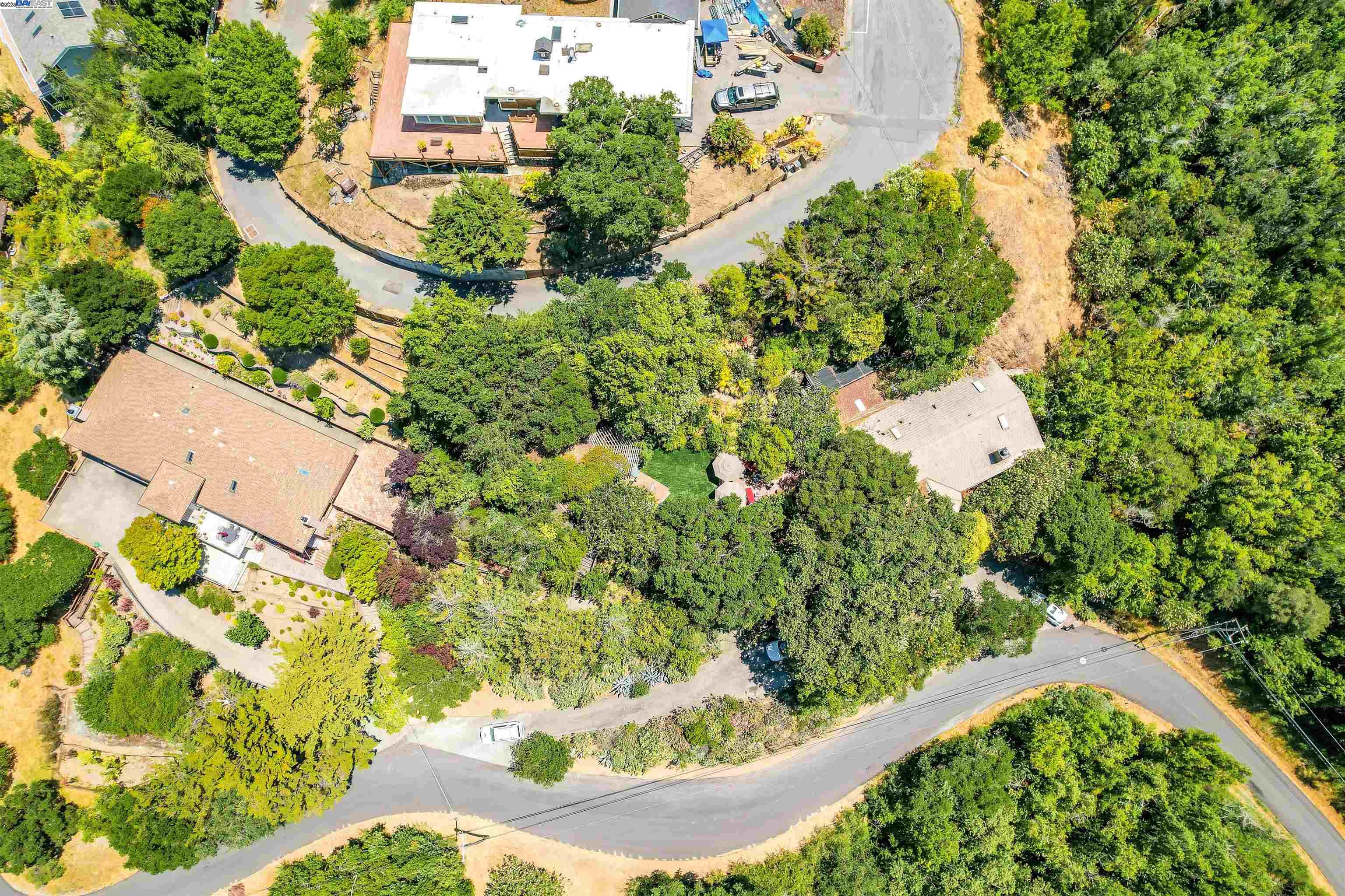 Detail Gallery Image 57 of 58 For 21 Red Rock Way, San Rafael,  CA 94903-3840 - 3 Beds | 2/1 Baths