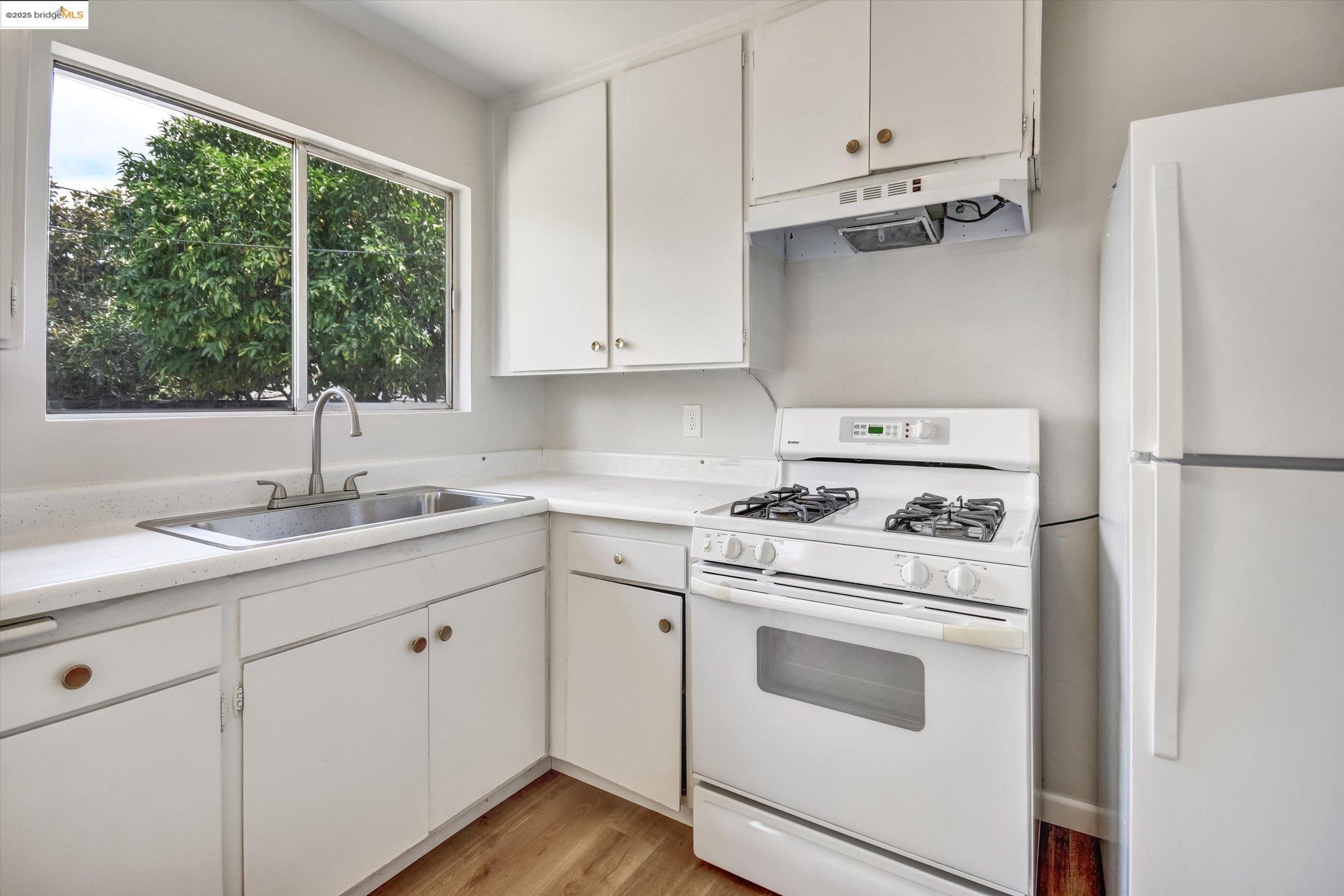 Detail Gallery Image 14 of 51 For 2040 Lanai Ave, San Jose,  CA 95122 - 3 Beds | 2 Baths