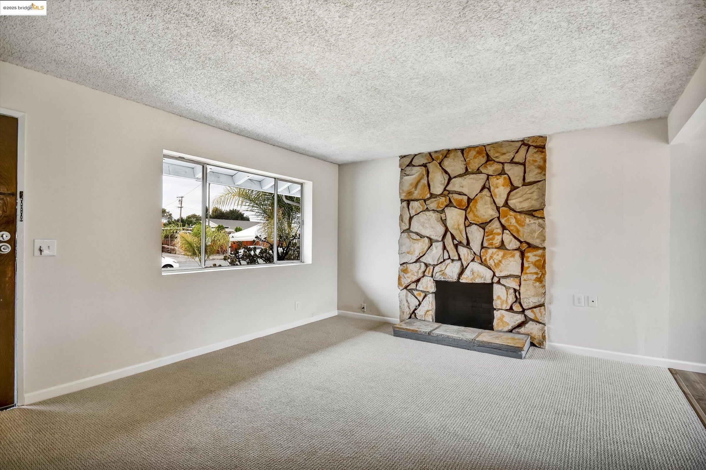 Detail Gallery Image 8 of 51 For 2040 Lanai Ave, San Jose,  CA 95122 - 3 Beds | 2 Baths
