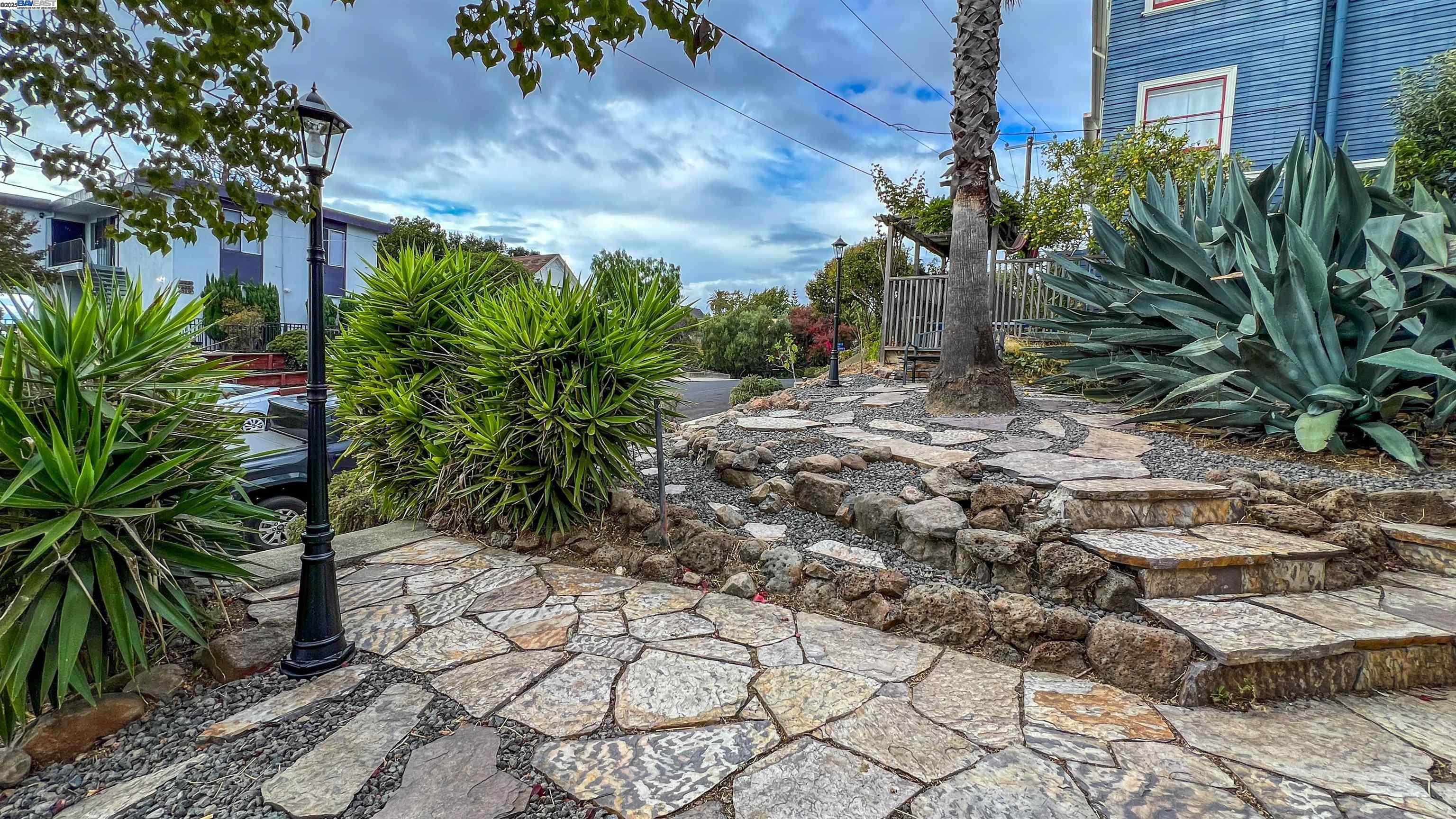 Detail Gallery Image 17 of 24 For 518 Branciforte St, Vallejo,  CA 94590 - 2 Beds | 1/1 Baths