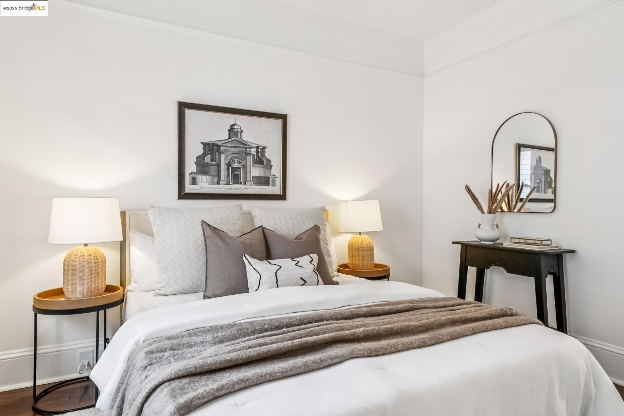 Detail Gallery Image 25 of 37 For 678 65th St, Oakland,  CA 94609 - 3 Beds | 2 Baths