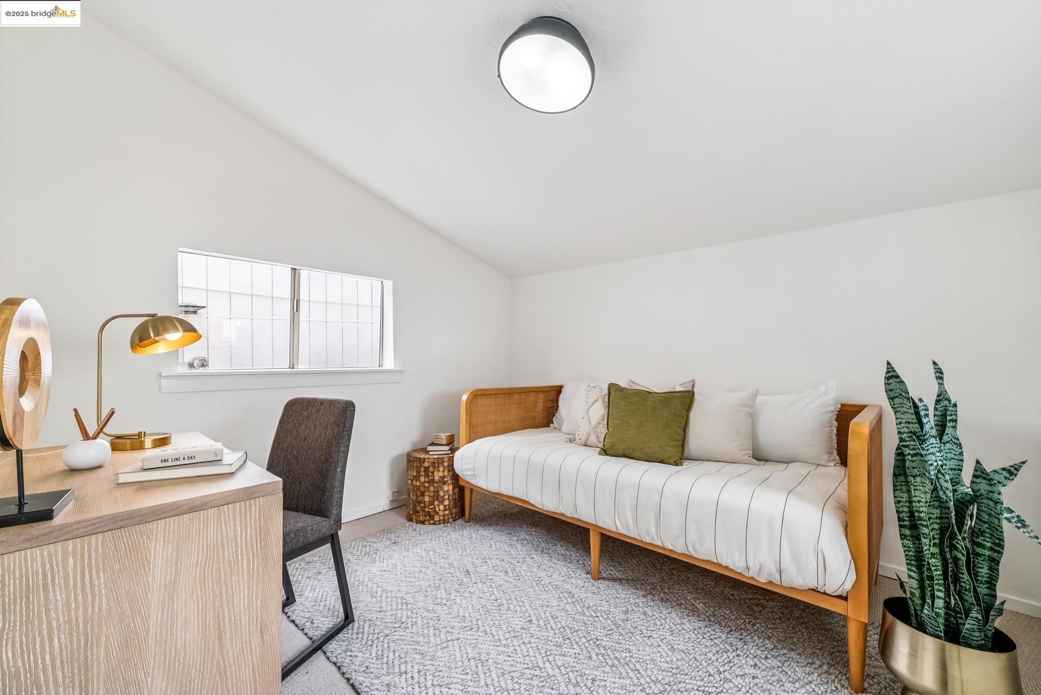 Detail Gallery Image 26 of 37 For 678 65th St, Oakland,  CA 94609 - 3 Beds | 2 Baths