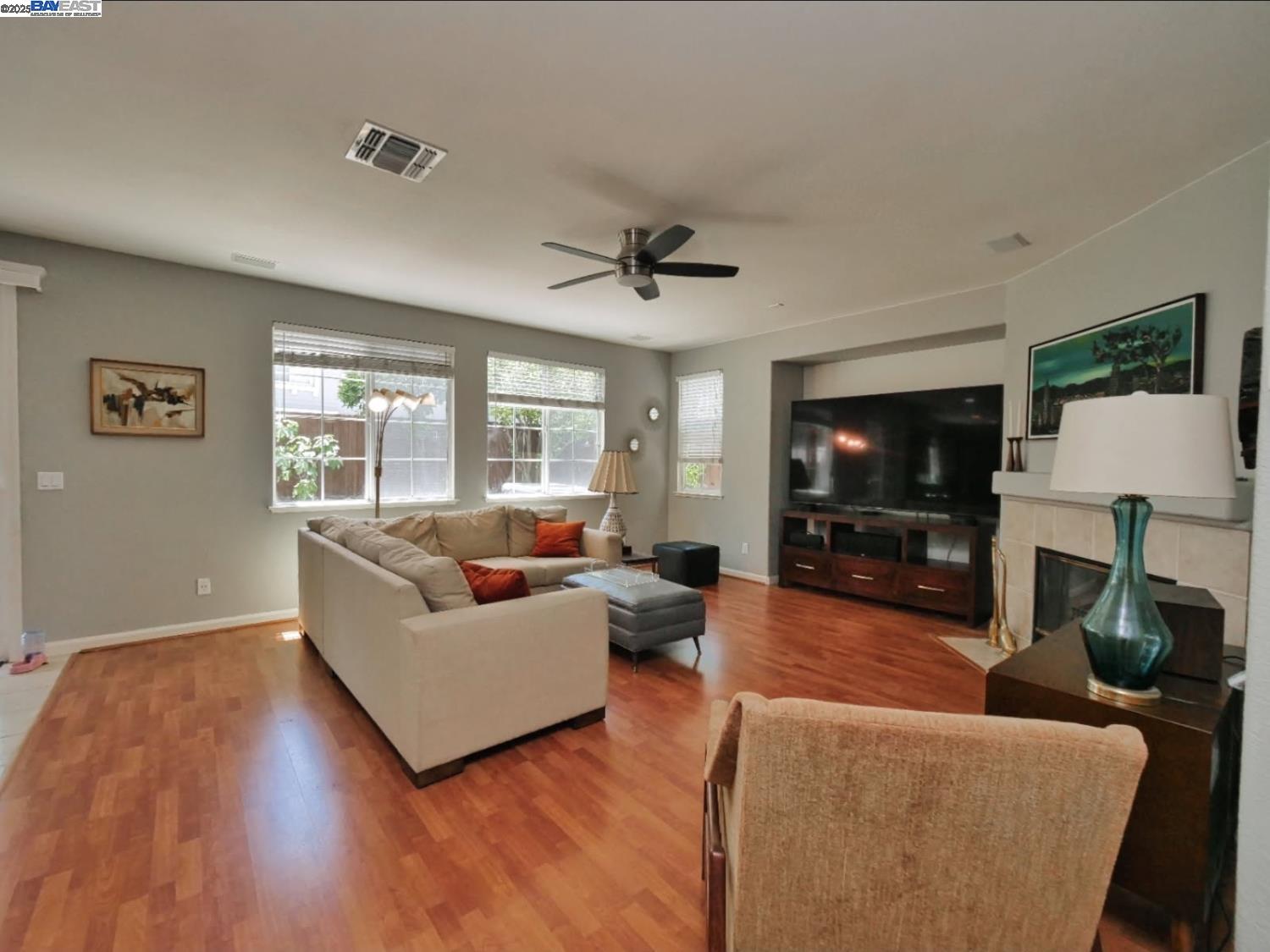 Detail Gallery Image 8 of 29 For 1242 Tulloch Dr, Tracy,  CA 95304 - 5 Beds | 3 Baths