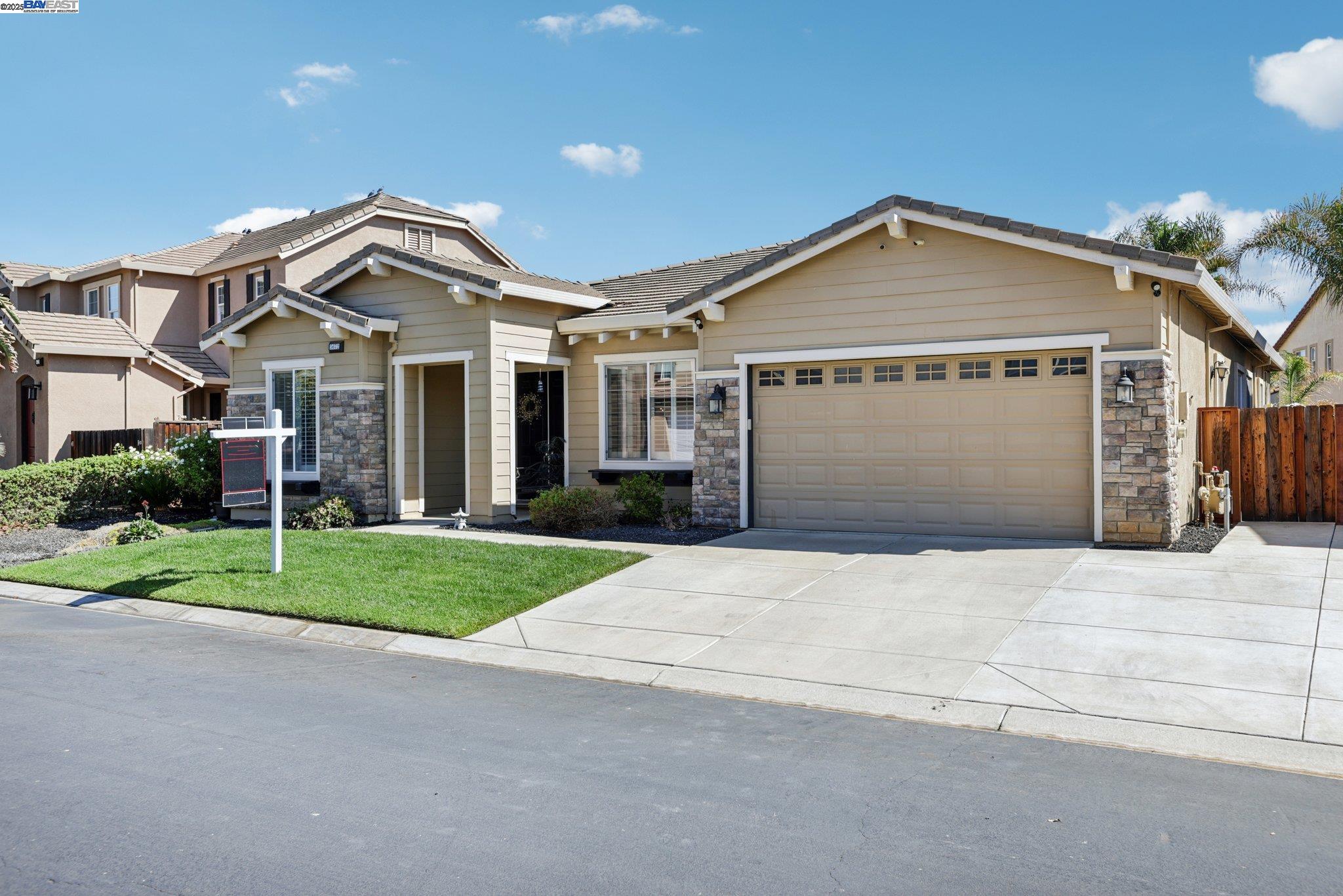 Detail Gallery Image 2 of 42 For 5672 Arcadia Circle, Discovery Bay,  CA 94505 - 4 Beds | 3 Baths