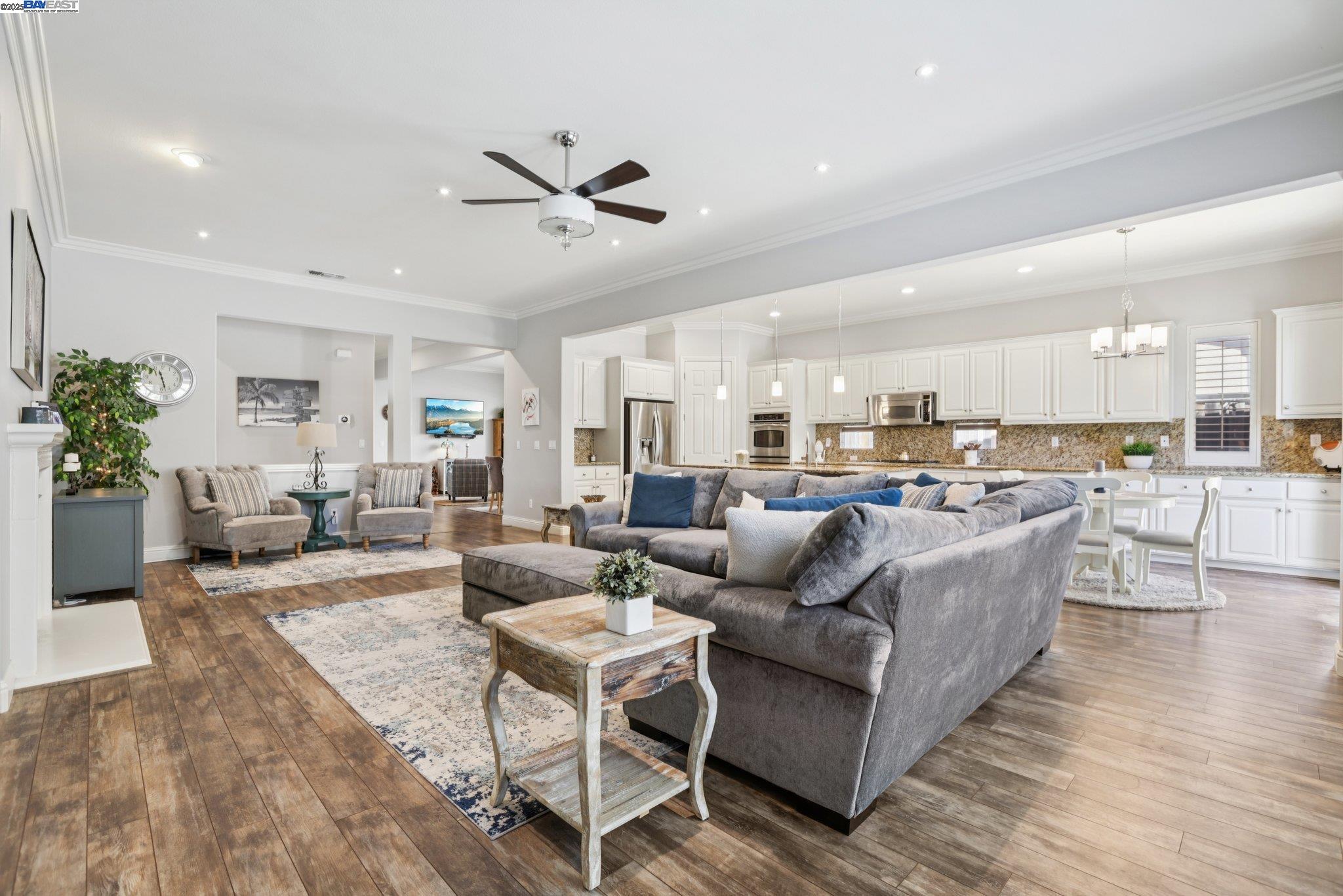 Detail Gallery Image 3 of 42 For 5672 Arcadia Circle, Discovery Bay,  CA 94505 - 4 Beds | 3 Baths