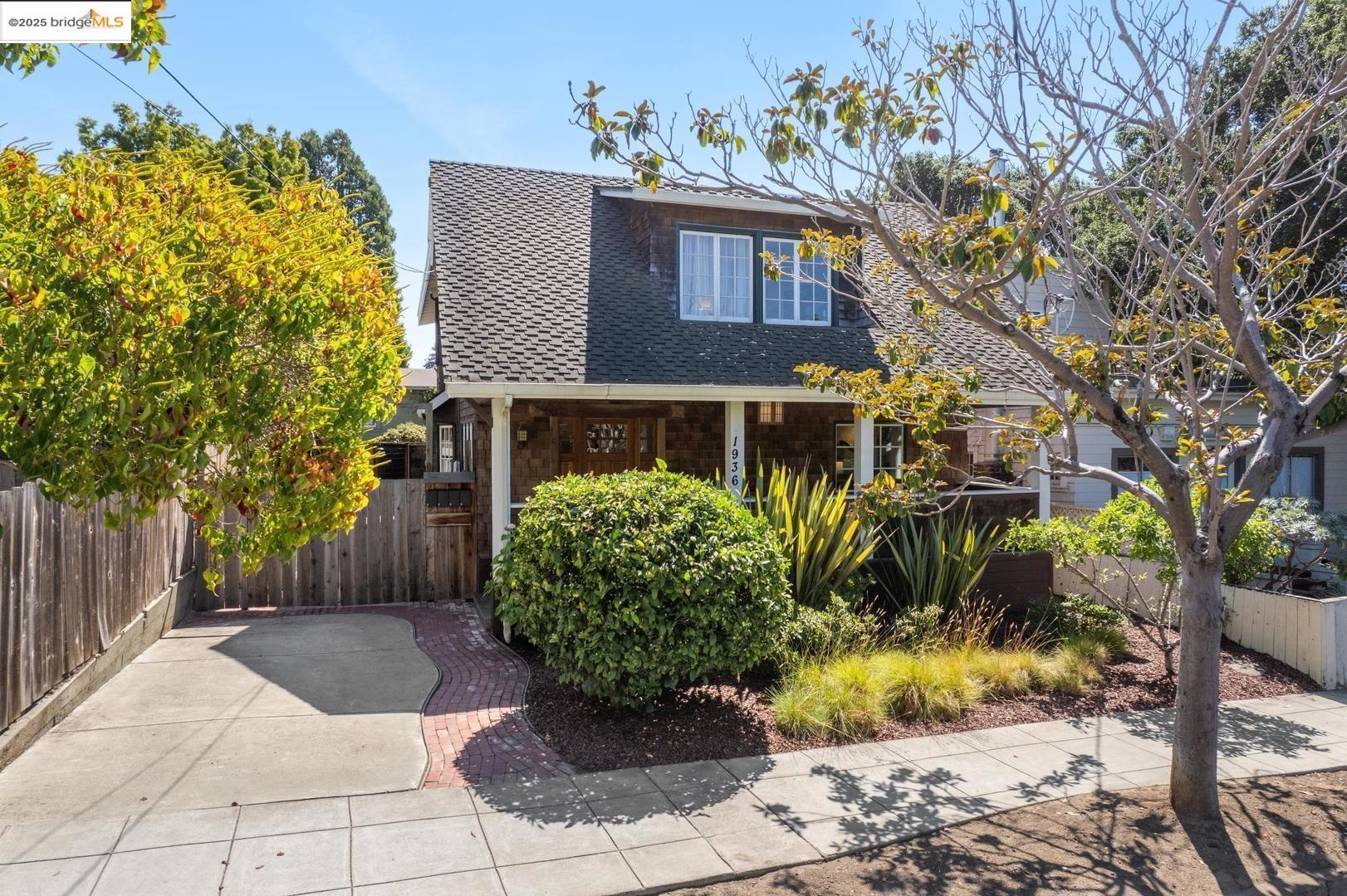Detail Gallery Image 2 of 54 For 1936 Berryman St, Berkeley,  CA 94709 - – Beds | – Baths