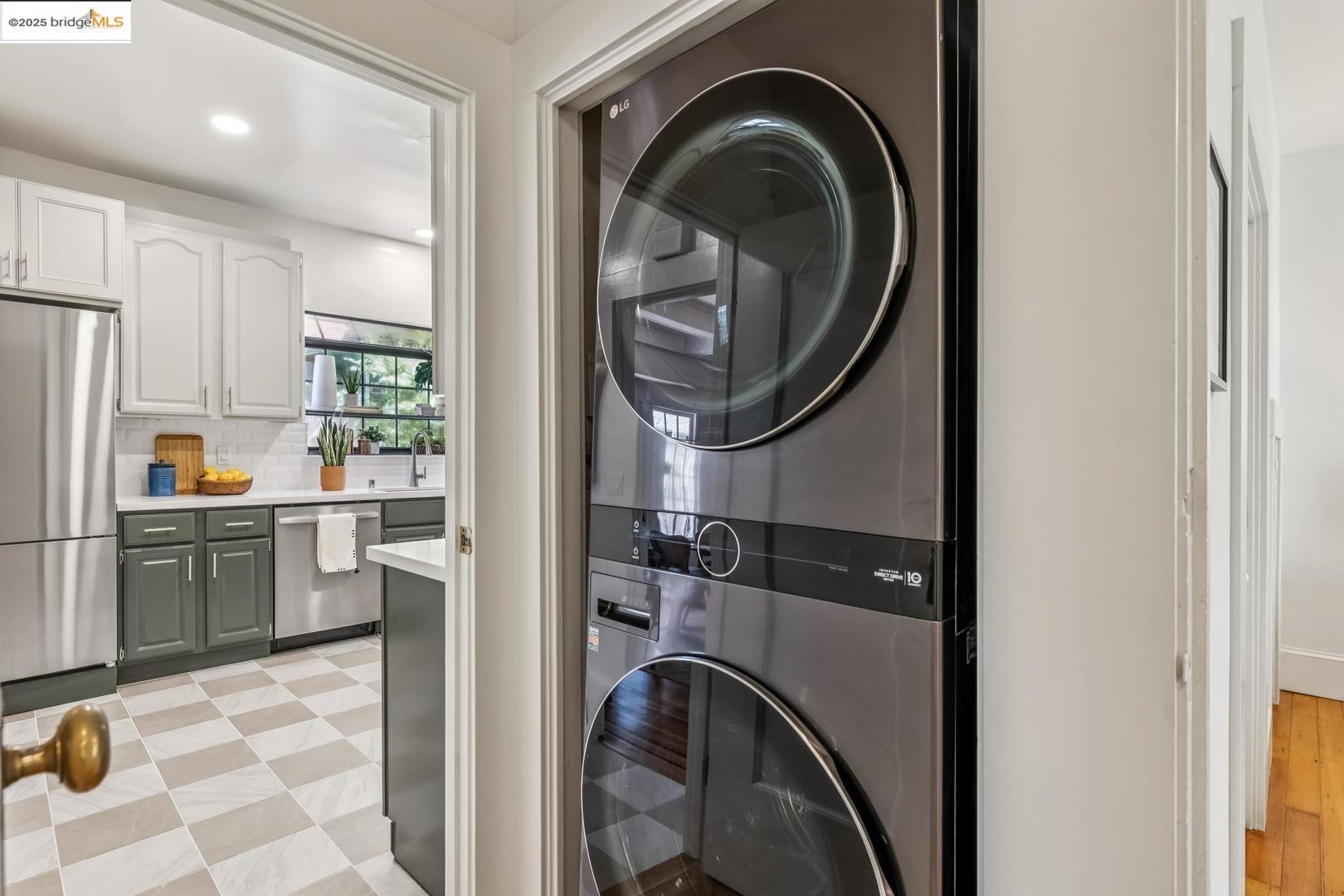 Detail Gallery Image 18 of 54 For 1936 Berryman St, Berkeley,  CA 94709 - – Beds | – Baths