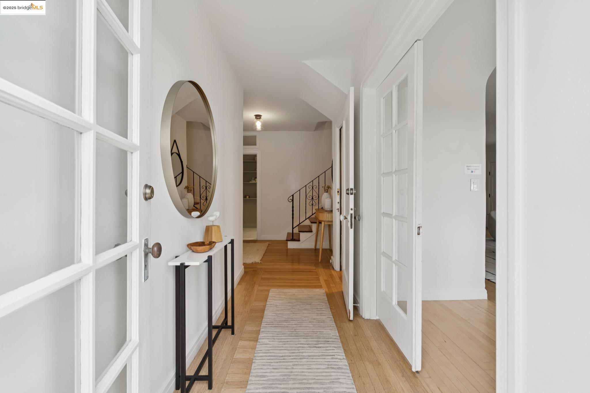 Detail Gallery Image 41 of 60 For 6051 Margarido Dr, Oakland,  CA 94618 - 5 Beds | 5/1 Baths