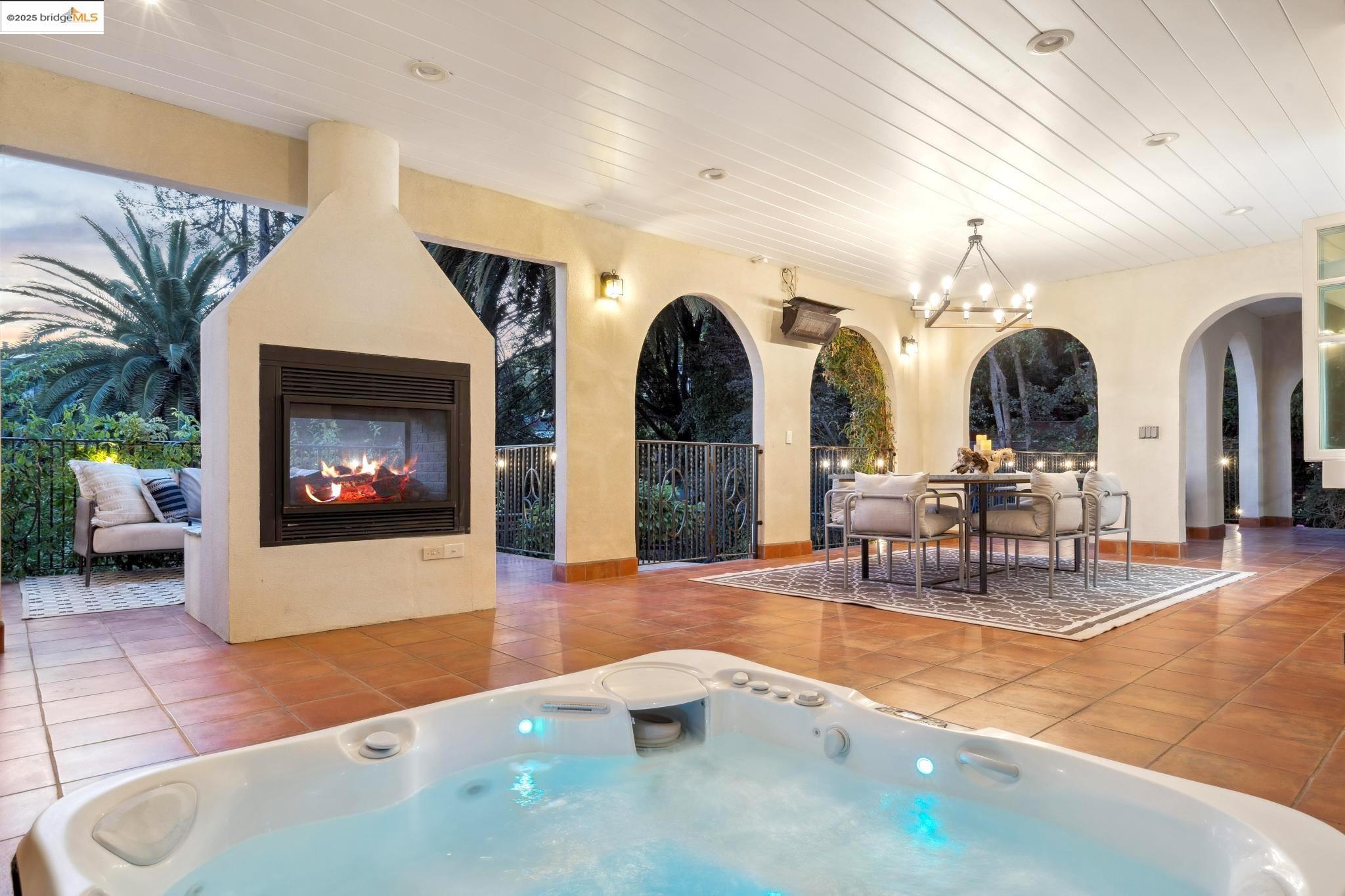 Detail Gallery Image 54 of 60 For 6051 Margarido Dr, Oakland,  CA 94618 - 5 Beds | 5/1 Baths