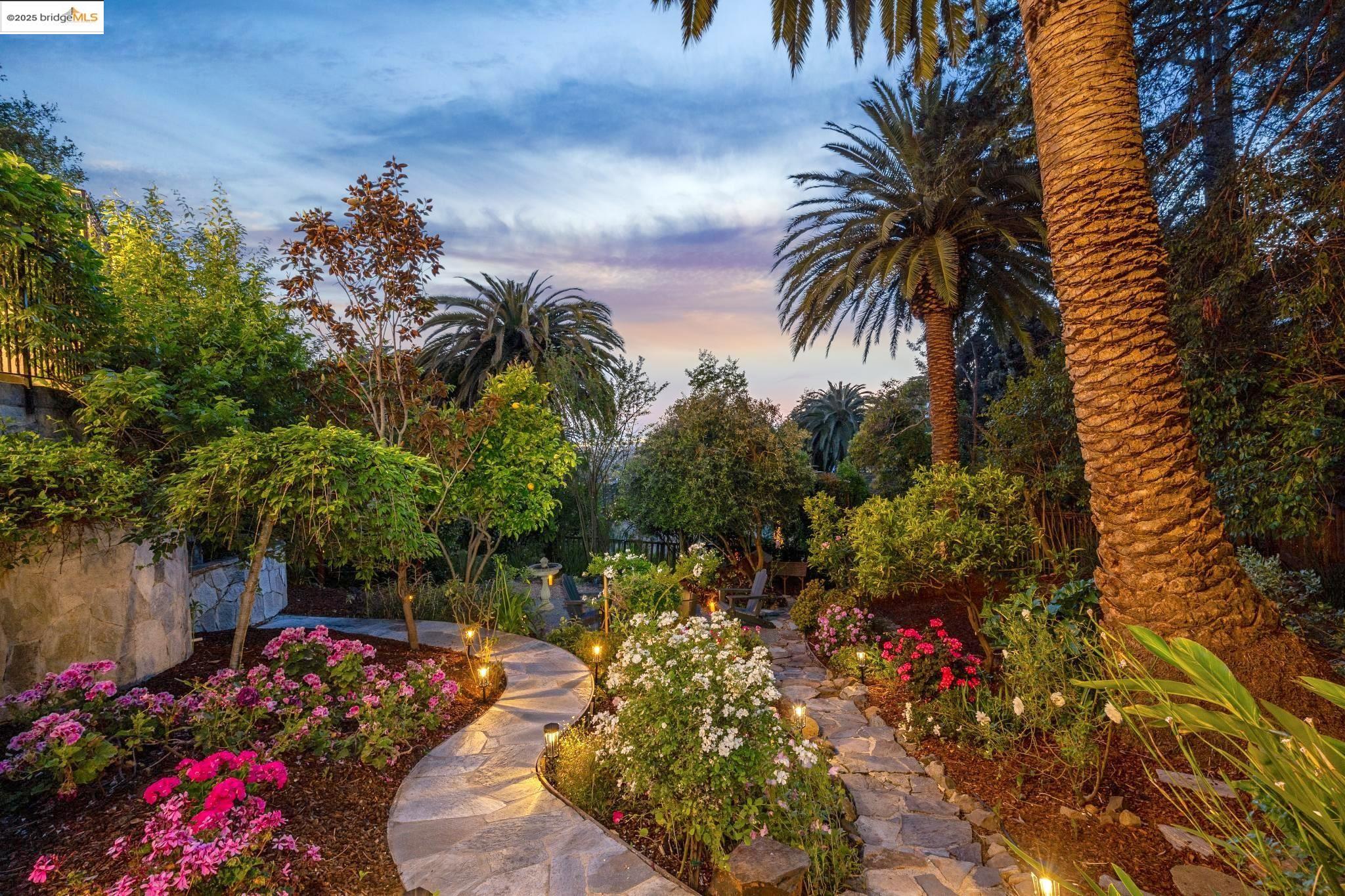 Detail Gallery Image 59 of 60 For 6051 Margarido Dr, Oakland,  CA 94618 - 5 Beds | 5/1 Baths