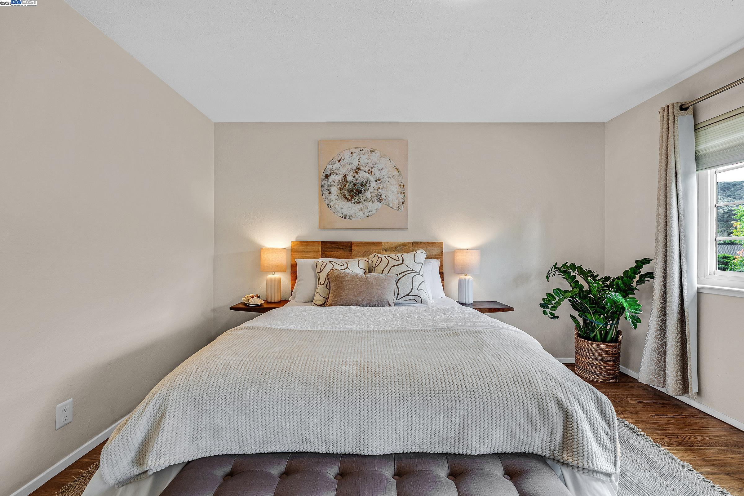 Detail Gallery Image 16 of 30 For 4421 Muirwood Dr, Pleasanton,  CA 94588 - 4 Beds | 2/1 Baths