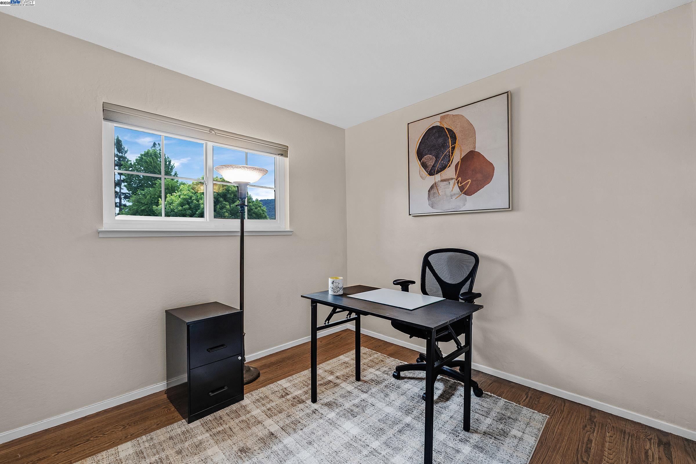 Detail Gallery Image 21 of 30 For 4421 Muirwood Dr, Pleasanton,  CA 94588 - 4 Beds | 2/1 Baths
