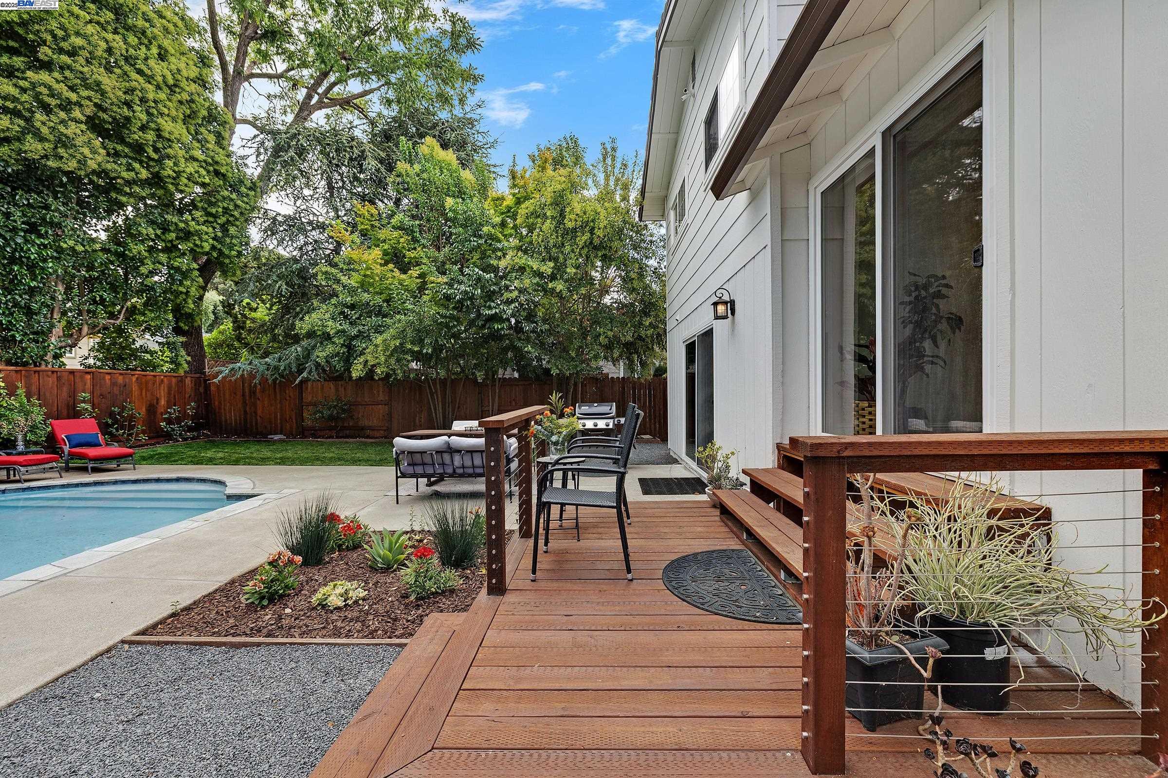 Detail Gallery Image 26 of 30 For 4421 Muirwood Dr, Pleasanton,  CA 94588 - 4 Beds | 2/1 Baths