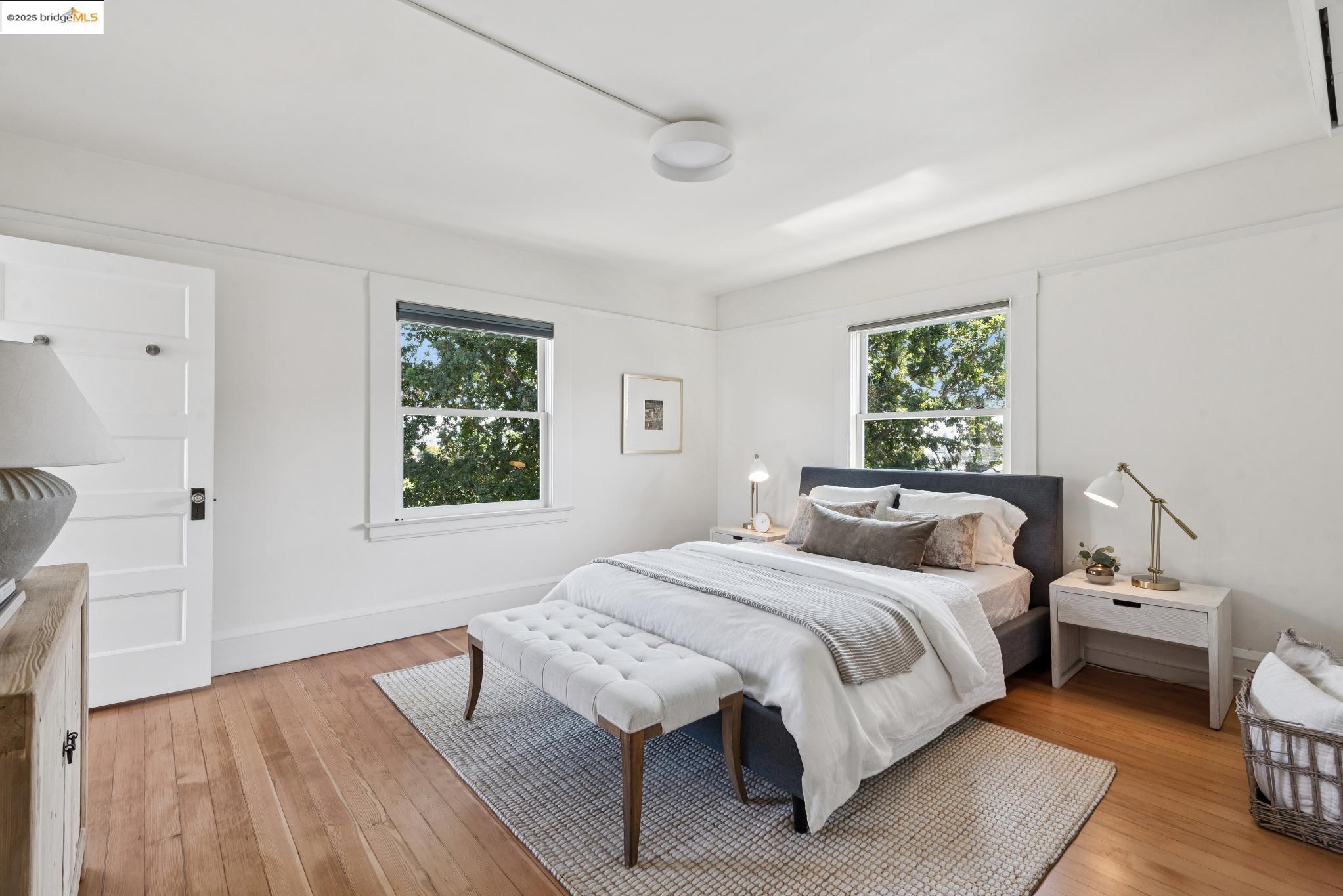 Detail Gallery Image 29 of 60 For 526 Mira Vista Ave, Oakland,  CA 94610 - 5 Beds | 3/1 Baths