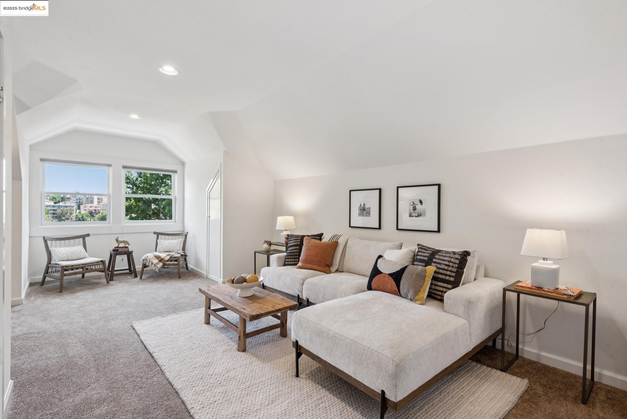 Detail Gallery Image 37 of 60 For 526 Mira Vista Ave, Oakland,  CA 94610 - – Beds | – Baths