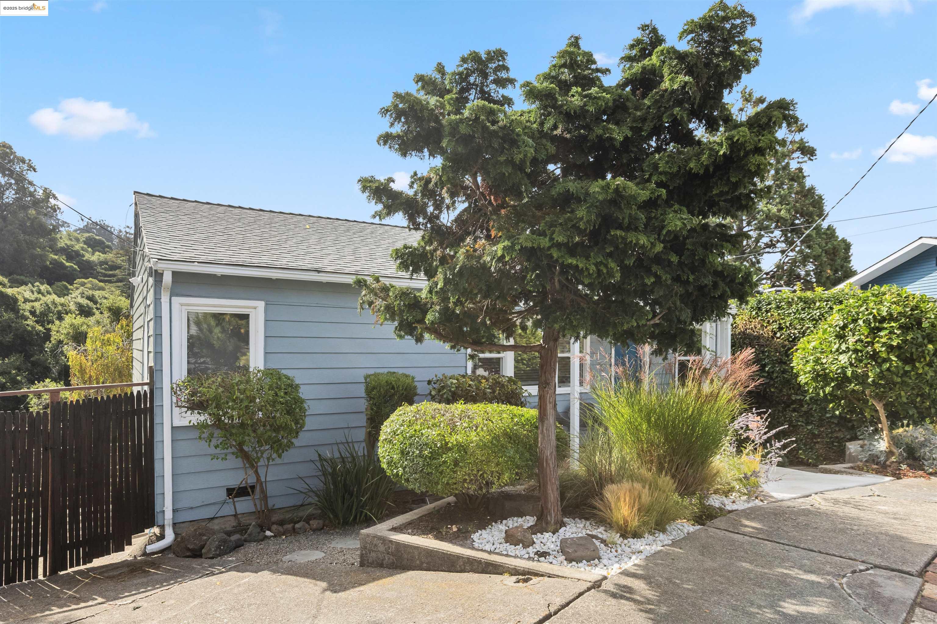 Detail Gallery Image 28 of 33 For 7318 Gladys Ave, El Cerrito,  CA 94530 - 3 Beds | 1 Baths