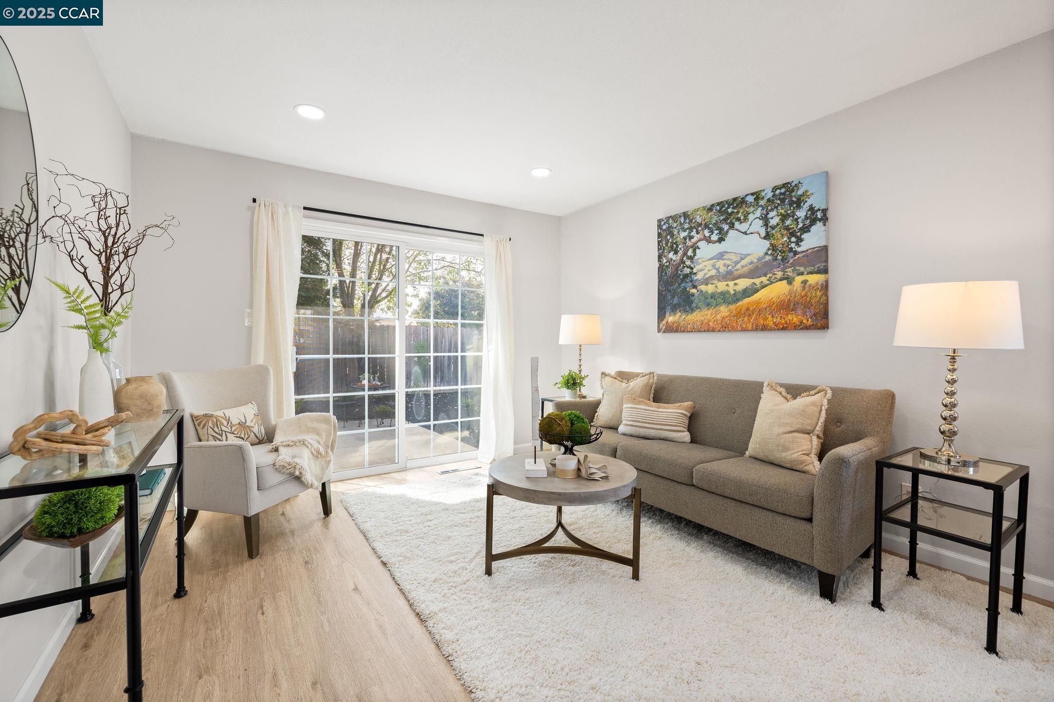 Detail Gallery Image 12 of 43 For 127 Elvira St, Livermore,  CA 94550 - 3 Beds | 2 Baths