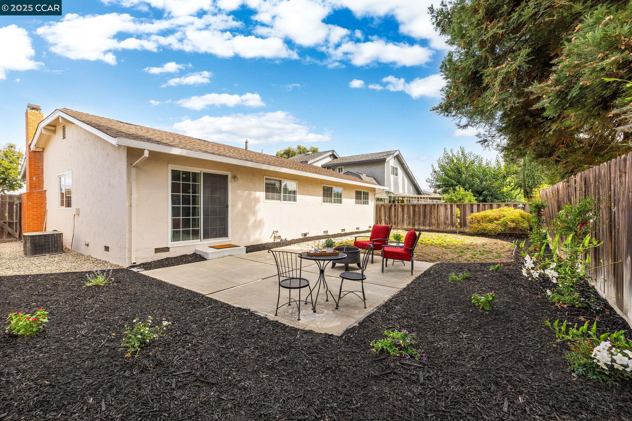 Detail Gallery Image 27 of 43 For 127 Elvira St, Livermore,  CA 94550 - 3 Beds | 2 Baths