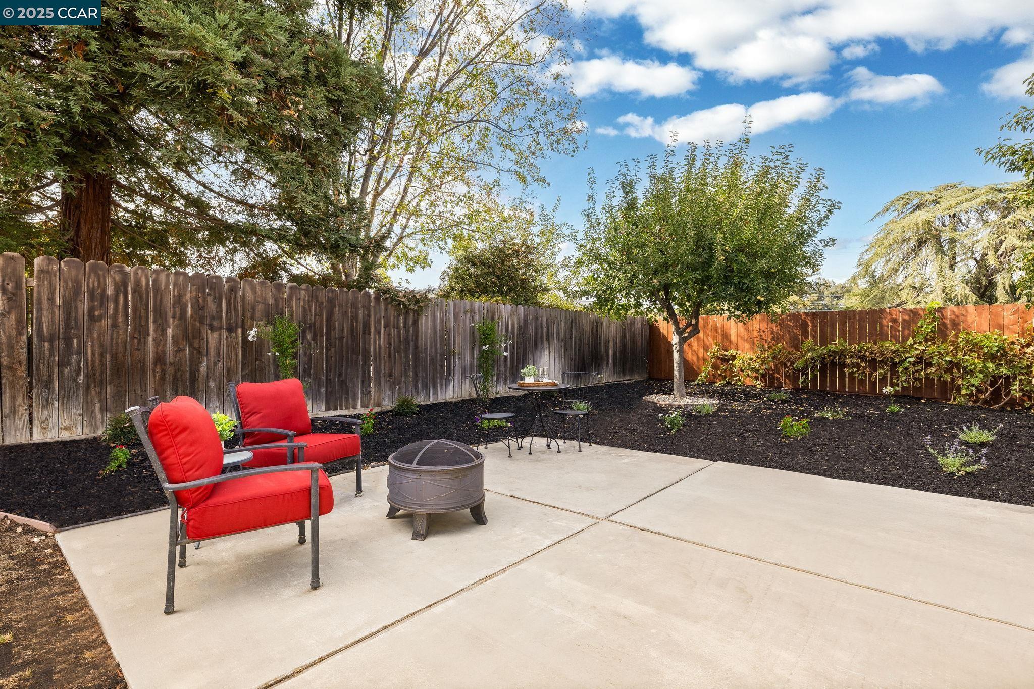Detail Gallery Image 31 of 43 For 127 Elvira St, Livermore,  CA 94550 - 3 Beds | 2 Baths