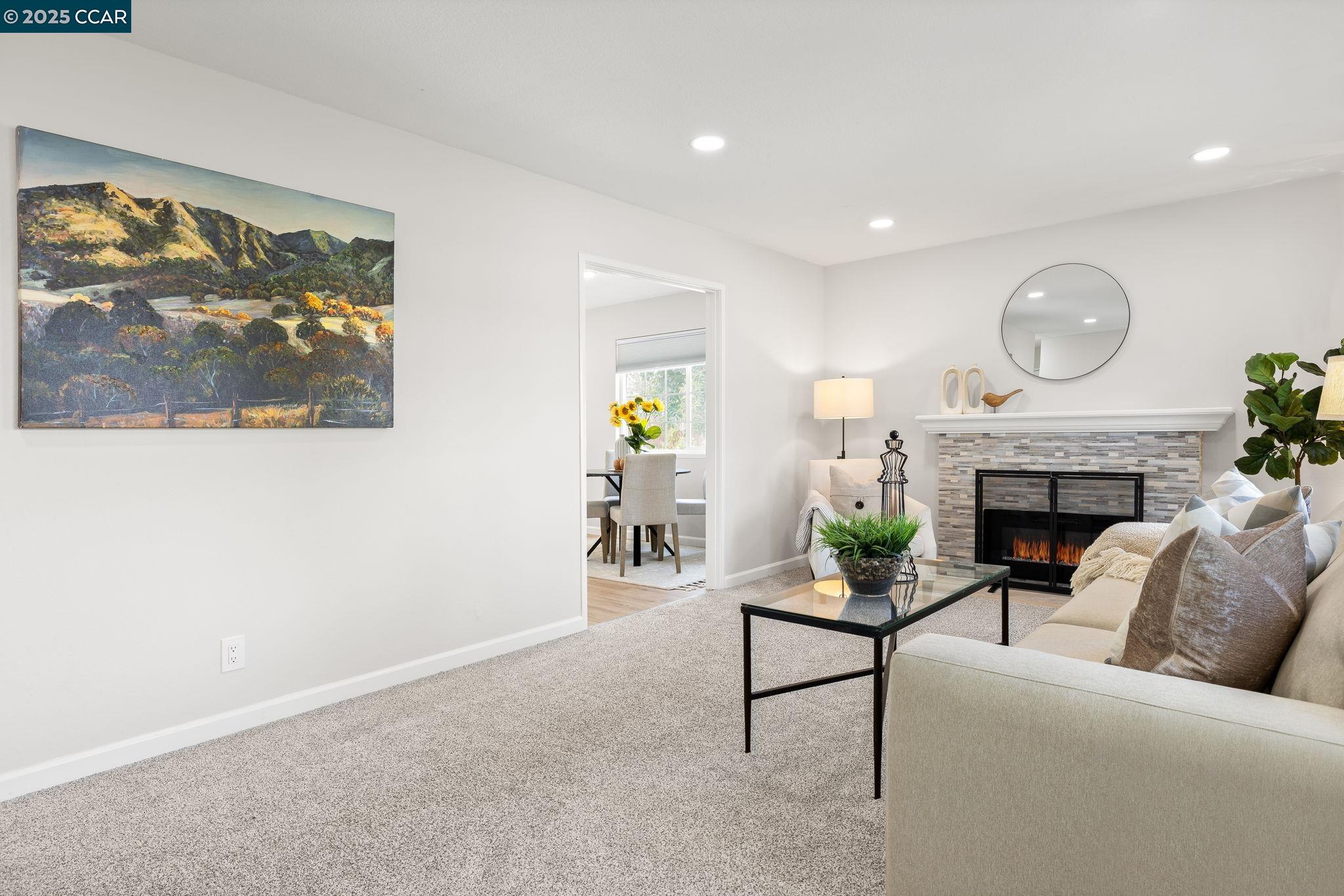 Detail Gallery Image 5 of 43 For 127 Elvira St, Livermore,  CA 94550 - 3 Beds | 2 Baths
