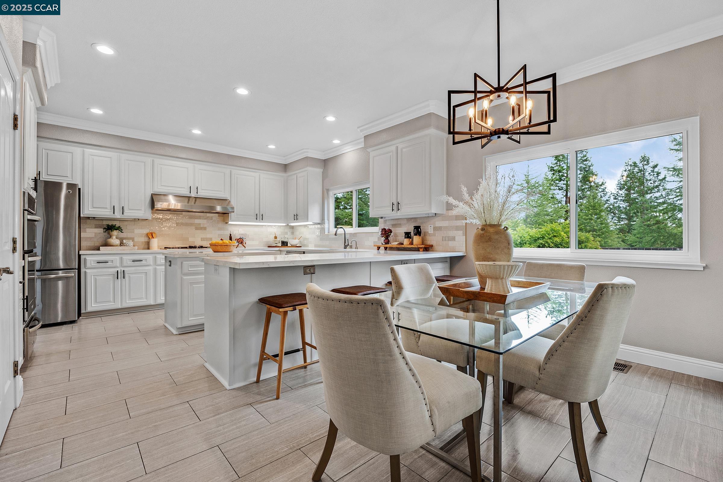 Detail Gallery Image 9 of 55 For 37 Wakefield Ct, Danville,  CA 94506 - 4 Beds | 3 Baths