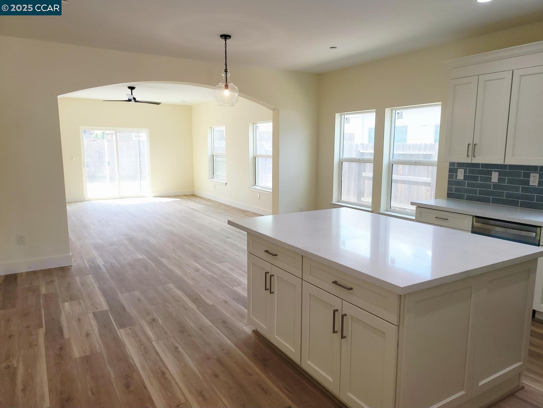 Detail Gallery Image 8 of 23 For 2222 Armus St, Woodland,  CA 95776 - 4 Beds | 3 Baths