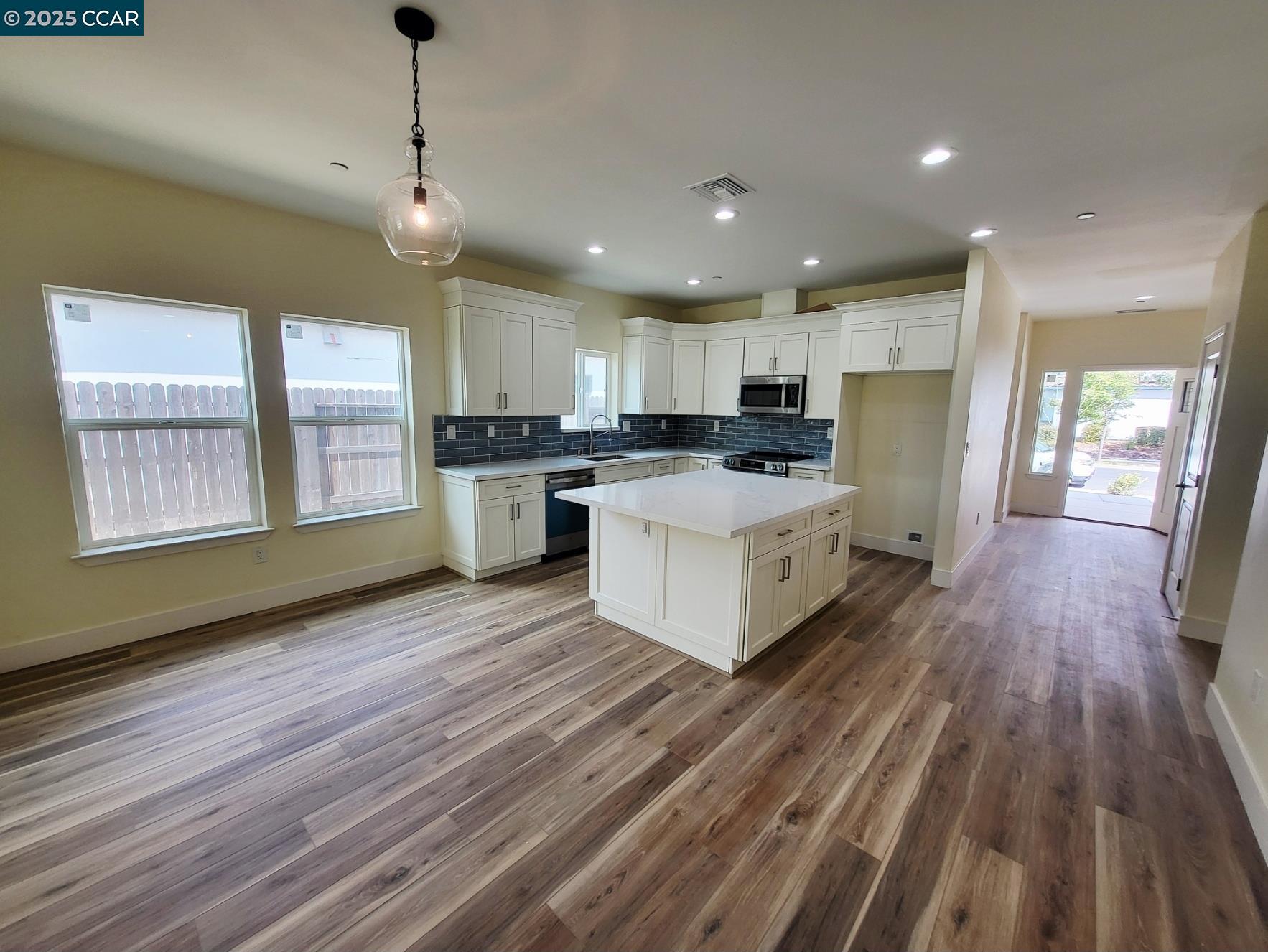 Detail Gallery Image 9 of 23 For 2222 Armus St, Woodland,  CA 95776 - 4 Beds | 3 Baths