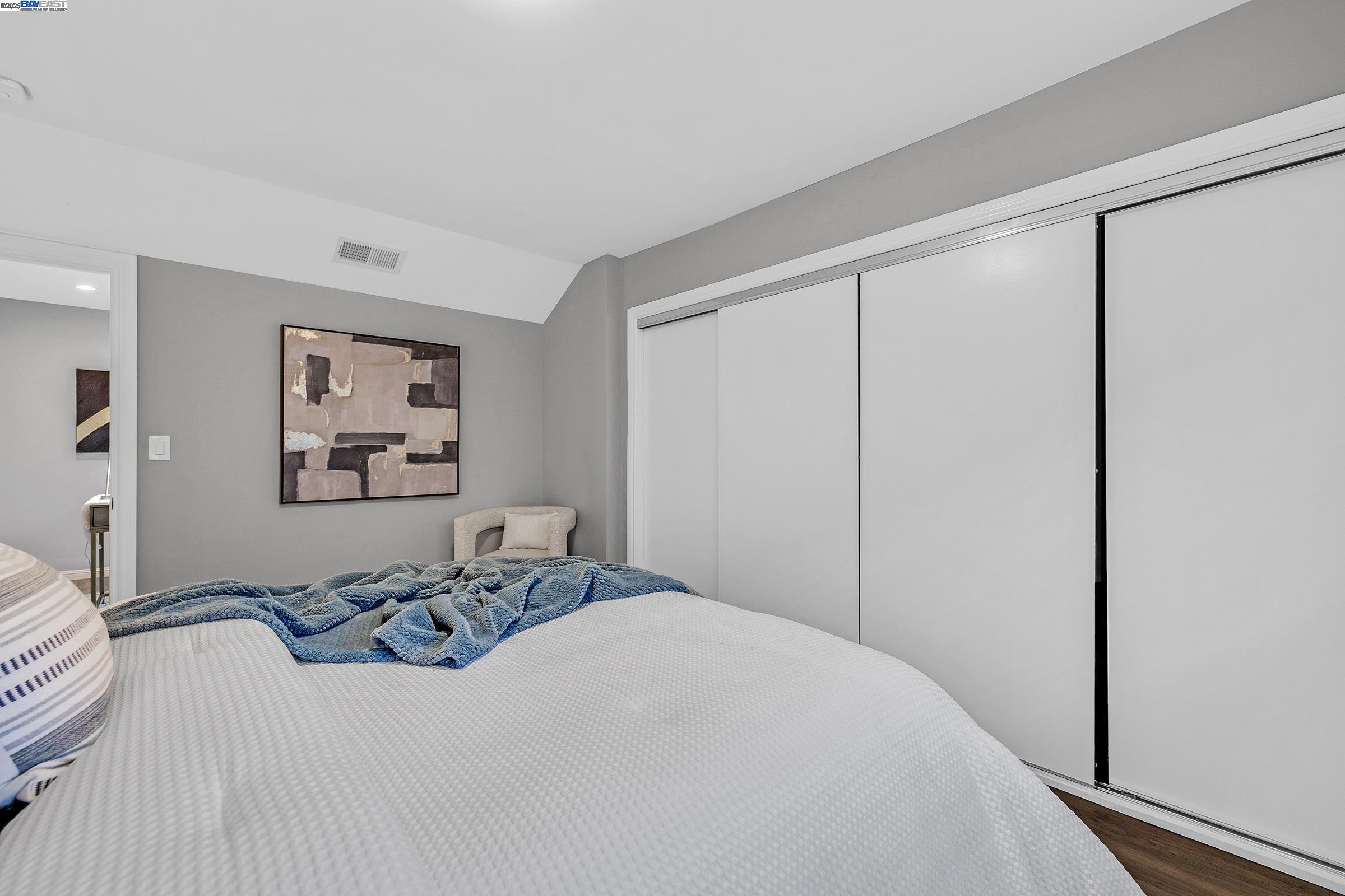 Detail Gallery Image 24 of 32 For 209 Mansfield Dr, South San Francisco,  CA 94080 - 4 Beds | 1 Baths