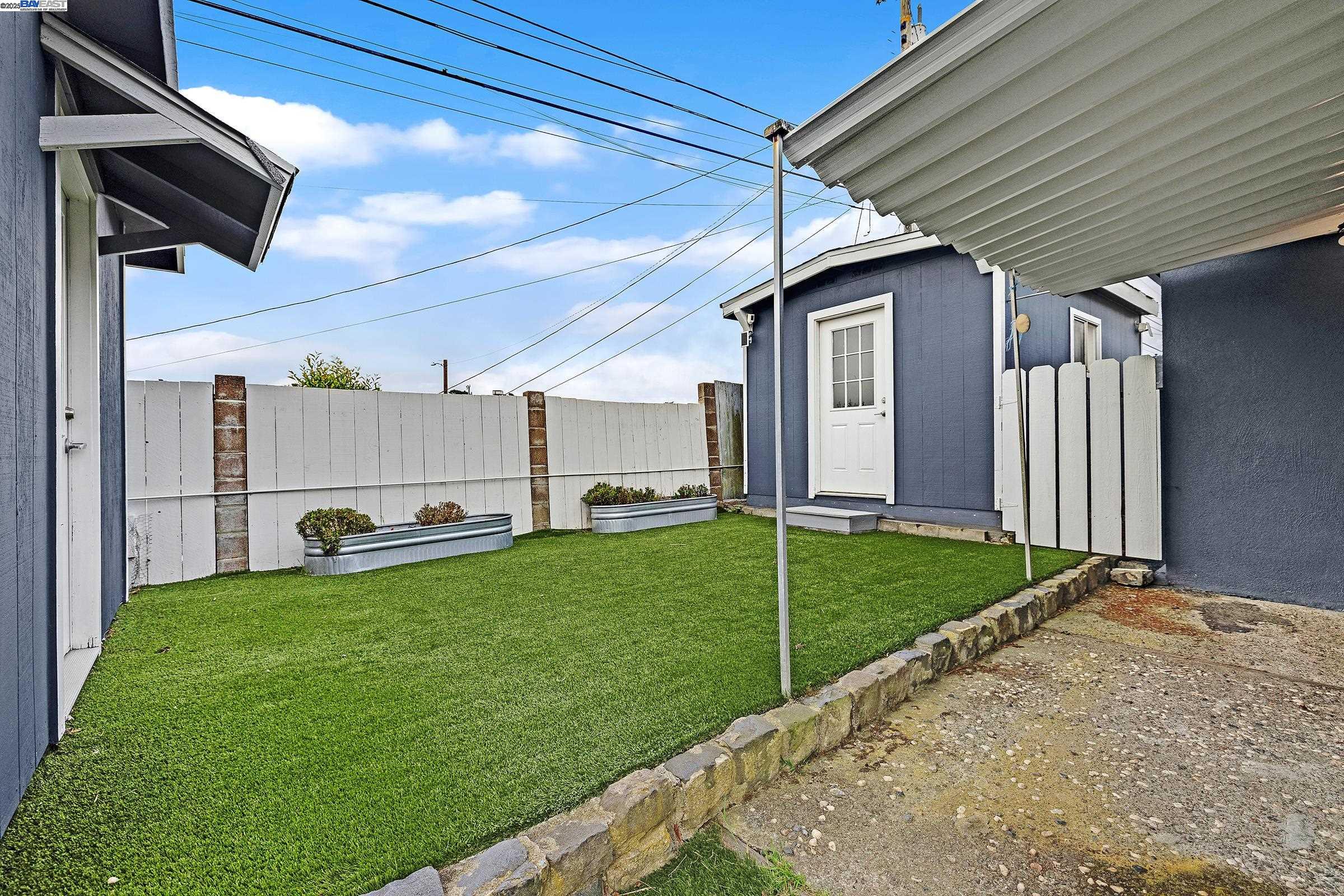 Detail Gallery Image 26 of 32 For 209 Mansfield Dr, South San Francisco,  CA 94080 - 4 Beds | 1 Baths