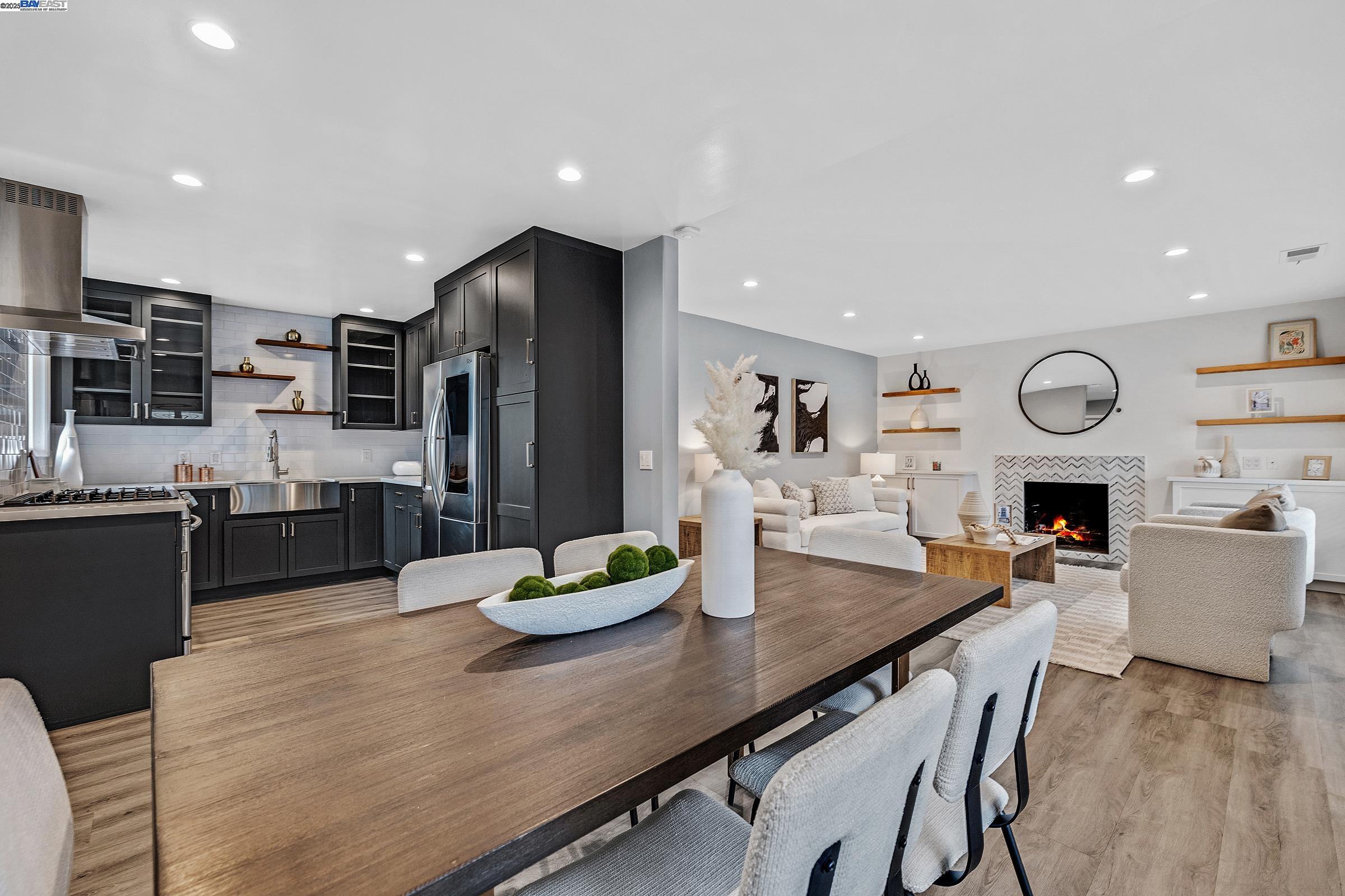 Detail Gallery Image 8 of 32 For 209 Mansfield Dr, South San Francisco,  CA 94080 - 4 Beds | 1 Baths
