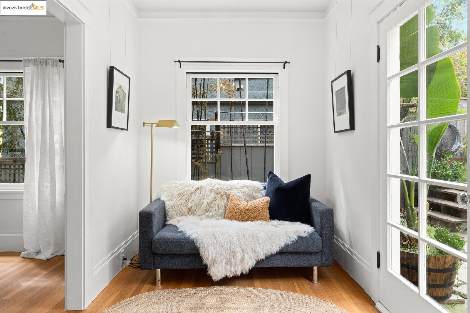Detail Gallery Image 22 of 60 For 690 Mandana Blvd, Oakland,  CA 94610 - 3 Beds | 2/1 Baths