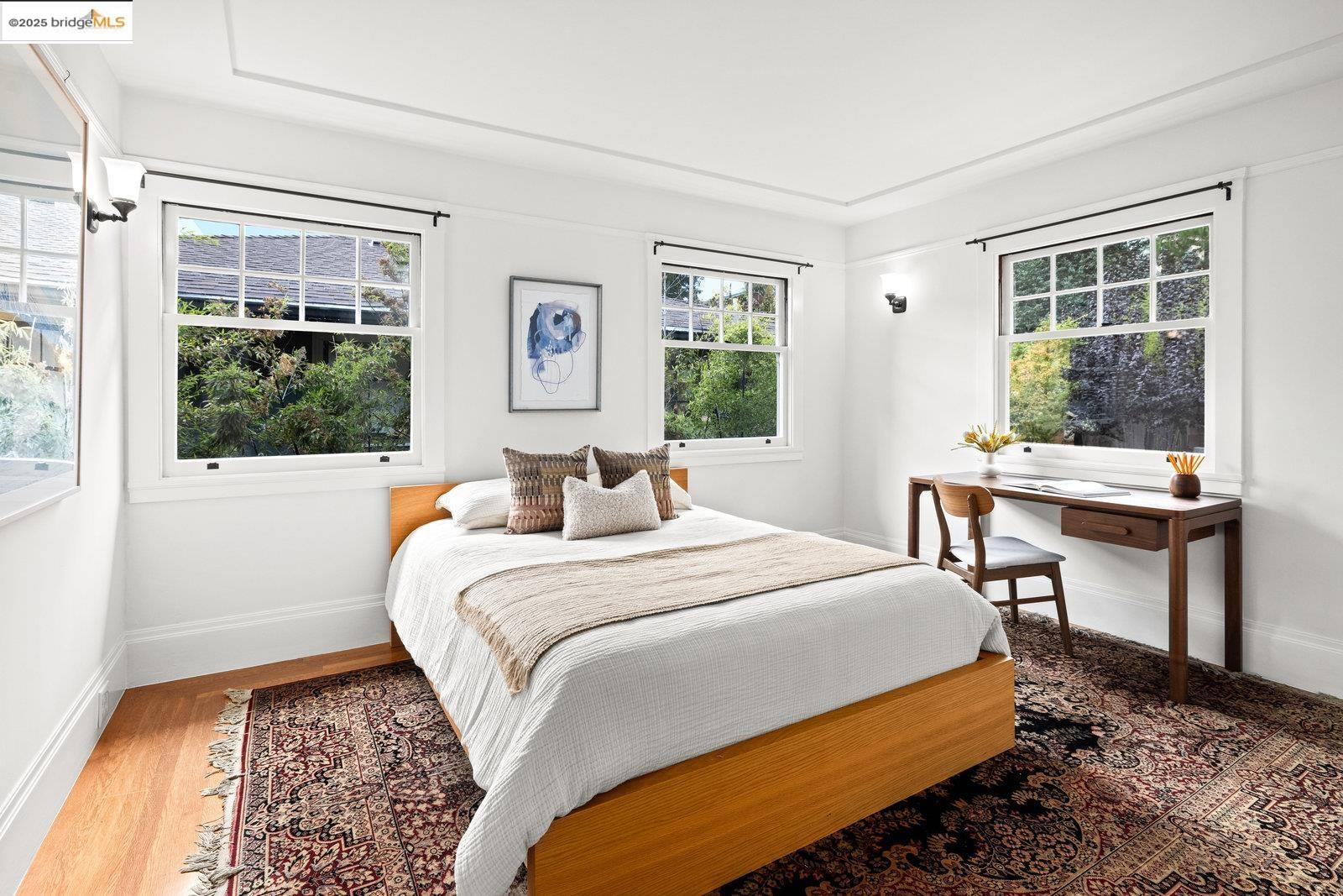 Detail Gallery Image 32 of 60 For 690 Mandana Blvd, Oakland,  CA 94610 - 3 Beds | 2/1 Baths