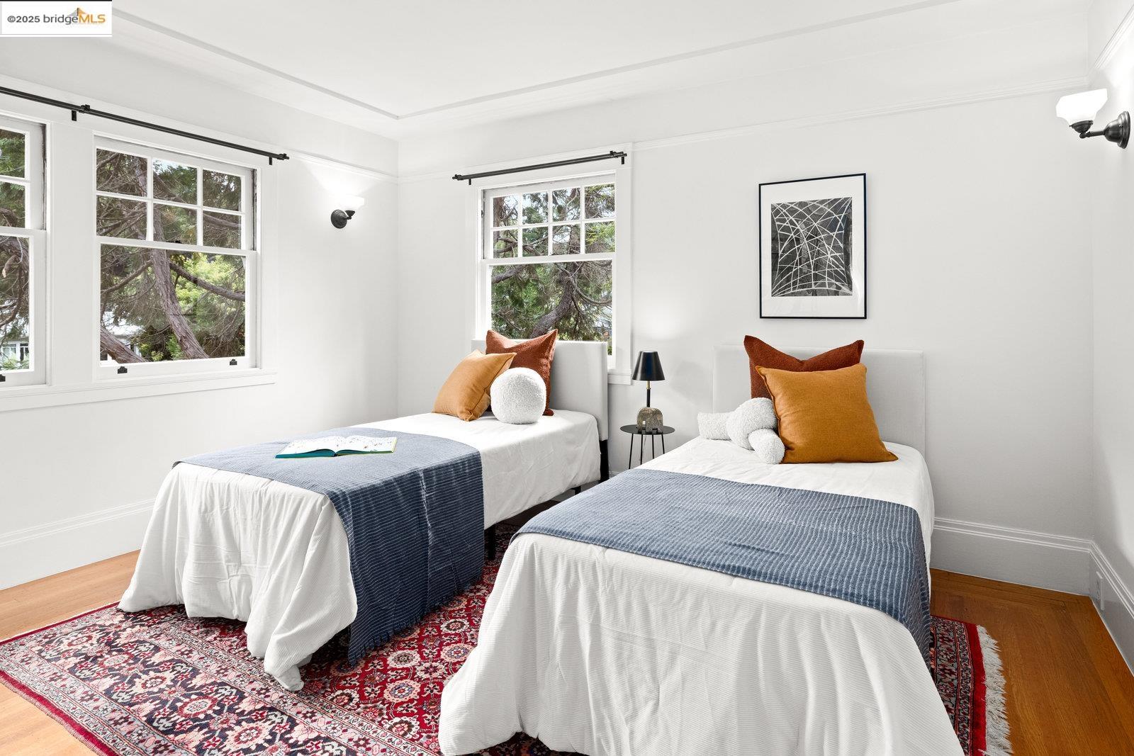 Detail Gallery Image 34 of 60 For 690 Mandana Blvd, Oakland,  CA 94610 - 3 Beds | 2/1 Baths