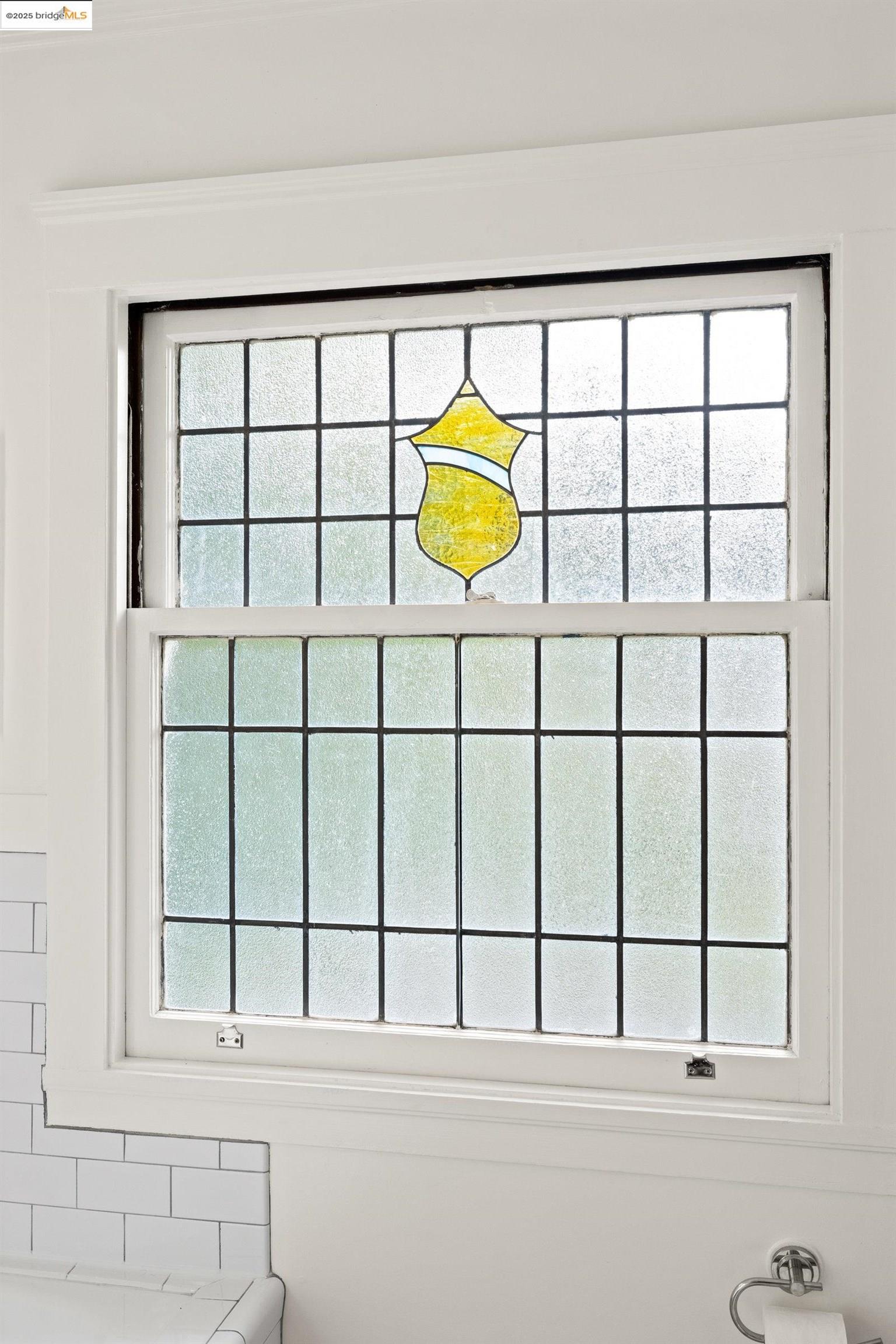Detail Gallery Image 37 of 60 For 690 Mandana Blvd, Oakland,  CA 94610 - 3 Beds | 2/1 Baths
