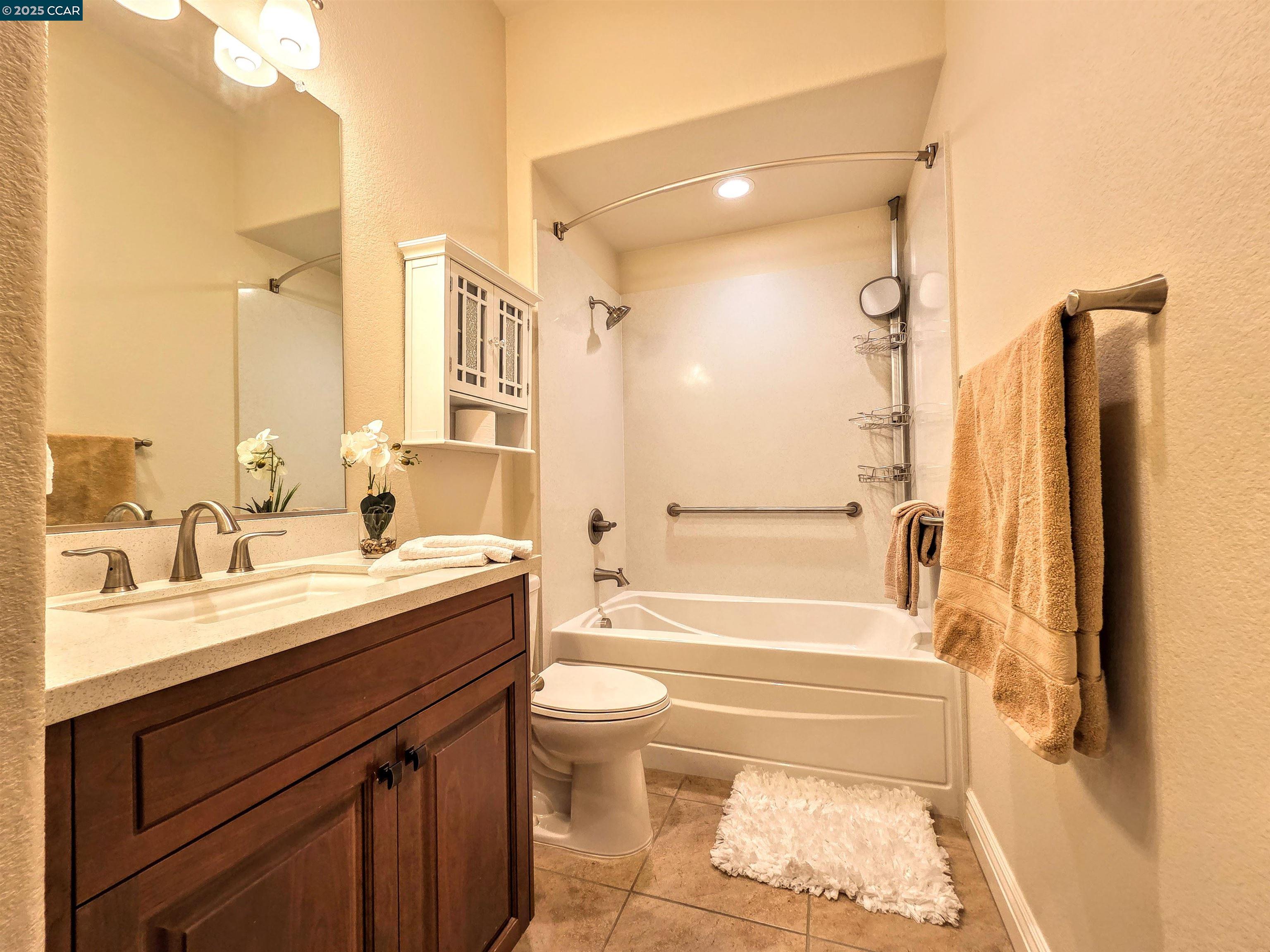 Detail Gallery Image 3 of 33 For 1735 Veneto Ln, Brentwood,  CA 94513 - 2 Beds | 2 Baths