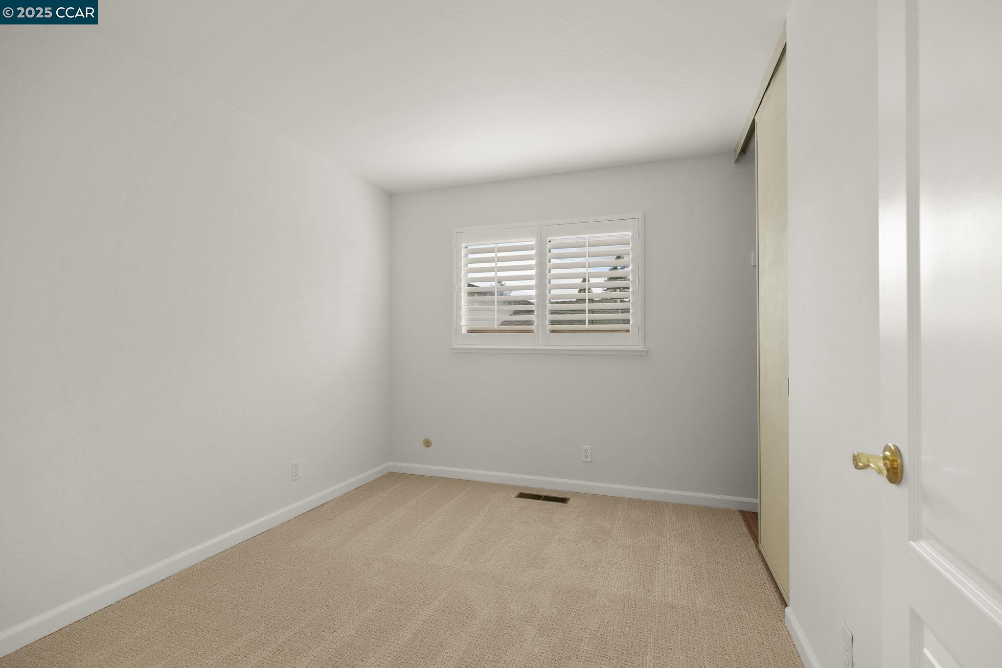 Detail Gallery Image 20 of 29 For 1152 via Doble, Concord,  CA 94521 - 4 Beds | 2 Baths