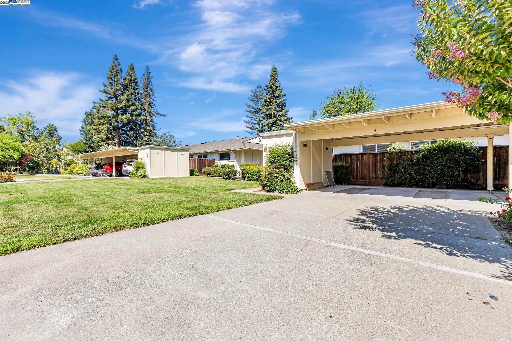 Detail Gallery Image 4 of 27 For 2692 Shadow Mountain Drive, San Ramon,  CA 94583-1828 - 2 Beds | 2 Baths