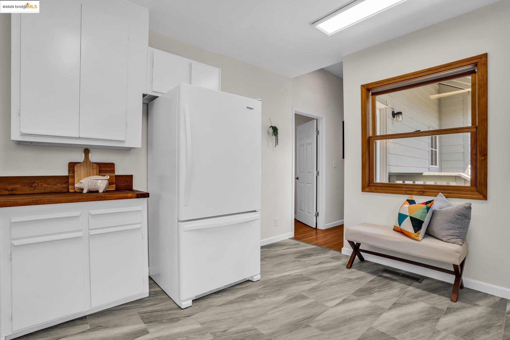 Detail Gallery Image 17 of 54 For 580 Chetwood St., Oakland,  CA 94610 - 4 Beds | 2 Baths