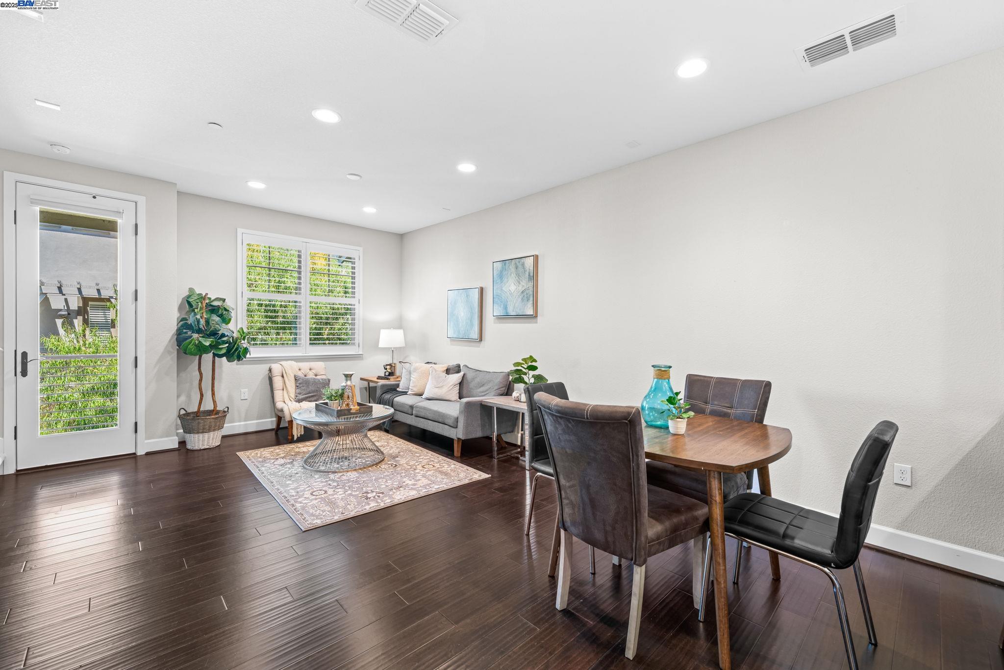 Photo #4: 41111177 Listing 