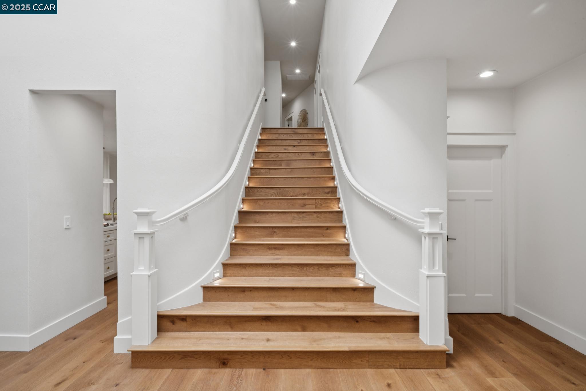 Detail Gallery Image 28 of 60 For 4120 Happy Valley Rd, Lafayette,  CA 94549 - 5 Beds | 4/1 Baths