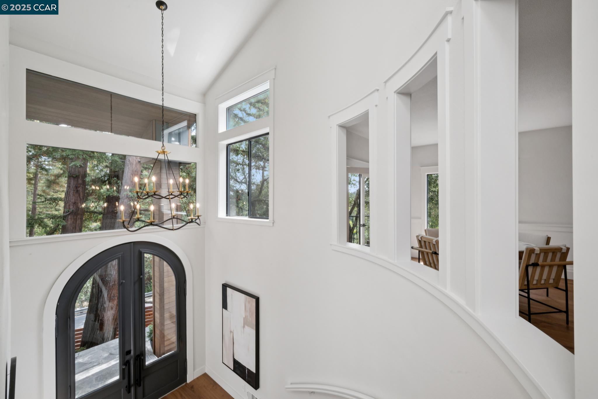 Detail Gallery Image 6 of 60 For 4120 Happy Valley Rd, Lafayette,  CA 94549 - 5 Beds | 4/1 Baths