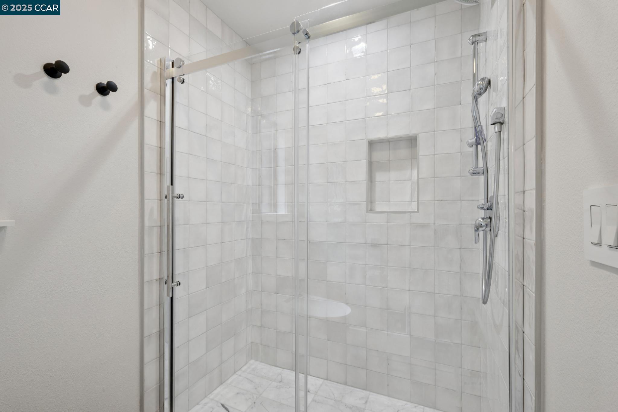 Detail Gallery Image 51 of 60 For 4120 Happy Valley Rd, Lafayette,  CA 94549 - 5 Beds | 4/1 Baths