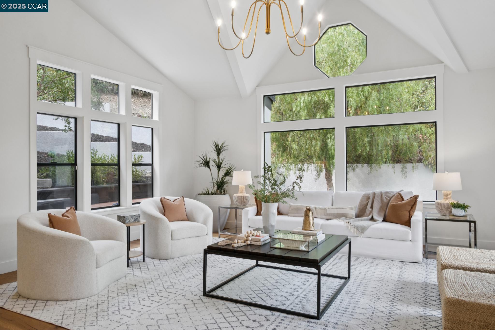 Detail Gallery Image 9 of 60 For 4120 Happy Valley Rd, Lafayette,  CA 94549 - 5 Beds | 4/1 Baths