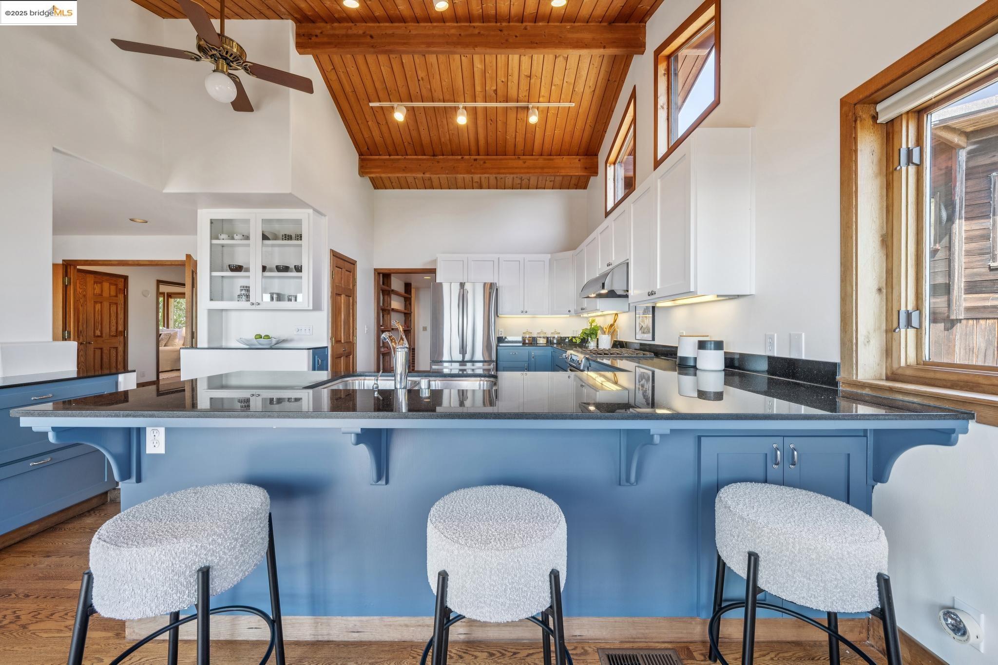 Detail Gallery Image 20 of 60 For 1534 Campus Dr, Berkeley,  CA 94708 - 4 Beds | 3 Baths