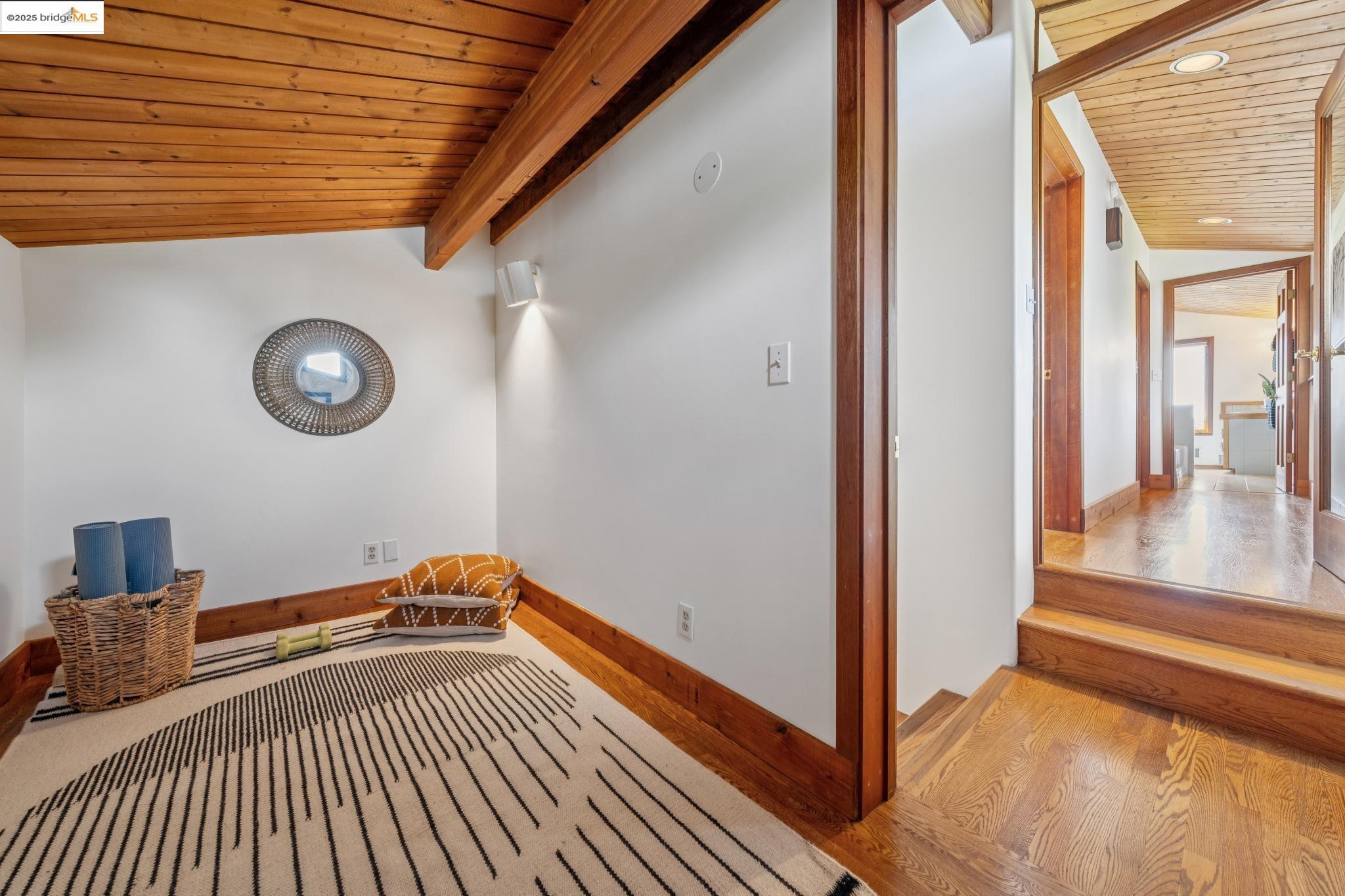 Detail Gallery Image 43 of 60 For 1534 Campus Dr, Berkeley,  CA 94708 - 4 Beds | 3 Baths