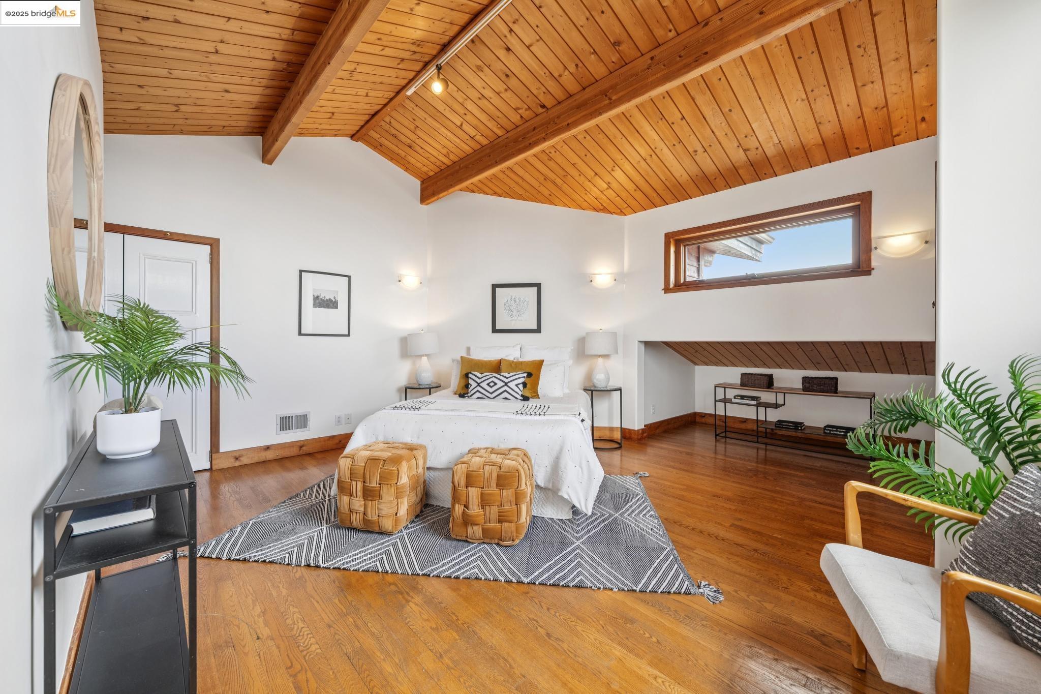 Detail Gallery Image 51 of 60 For 1534 Campus Dr, Berkeley,  CA 94708 - 4 Beds | 3 Baths