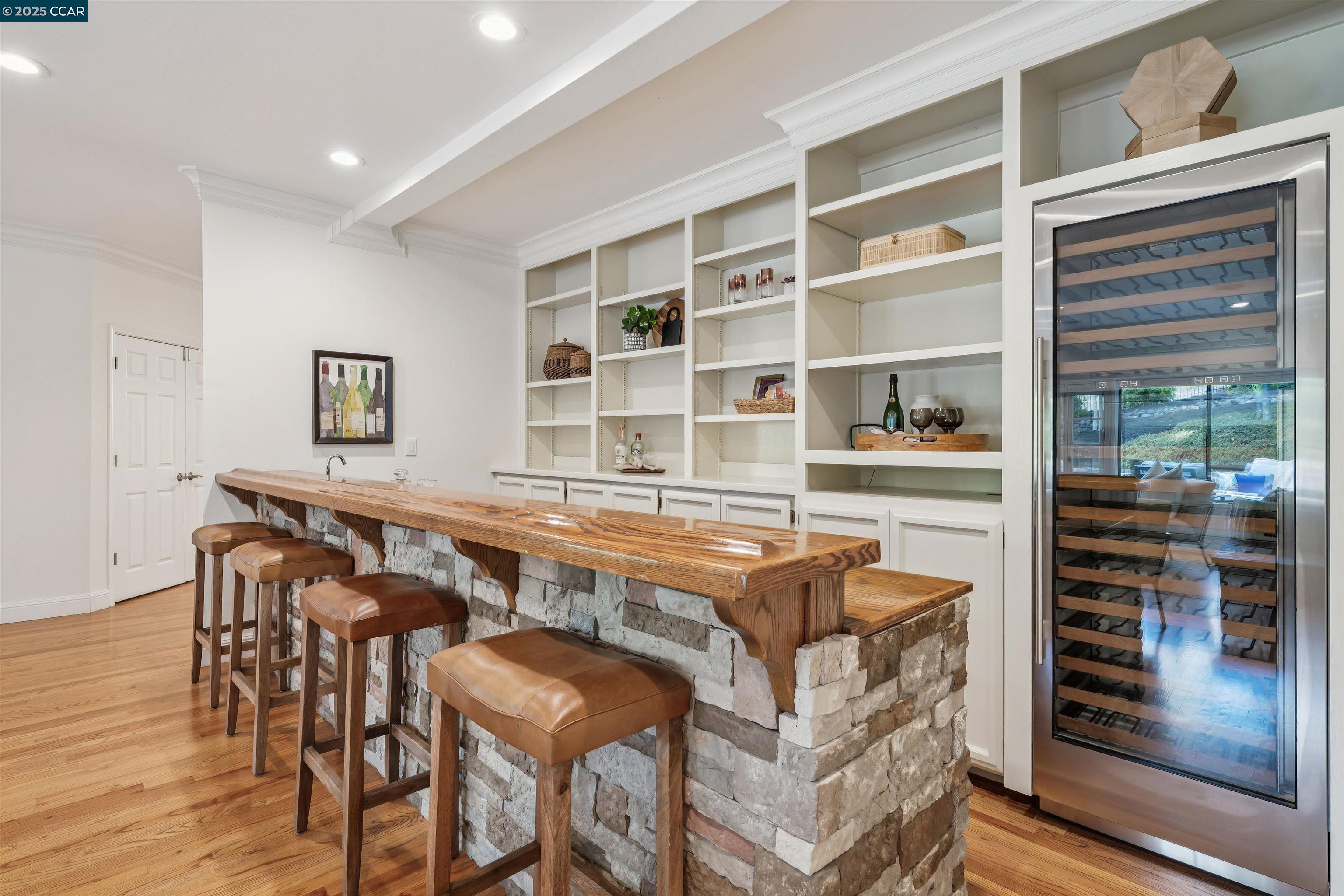 Detail Gallery Image 16 of 60 For 3746 Deer Trail Ct, Danville,  CA 94506 - 6 Beds | 3 Baths